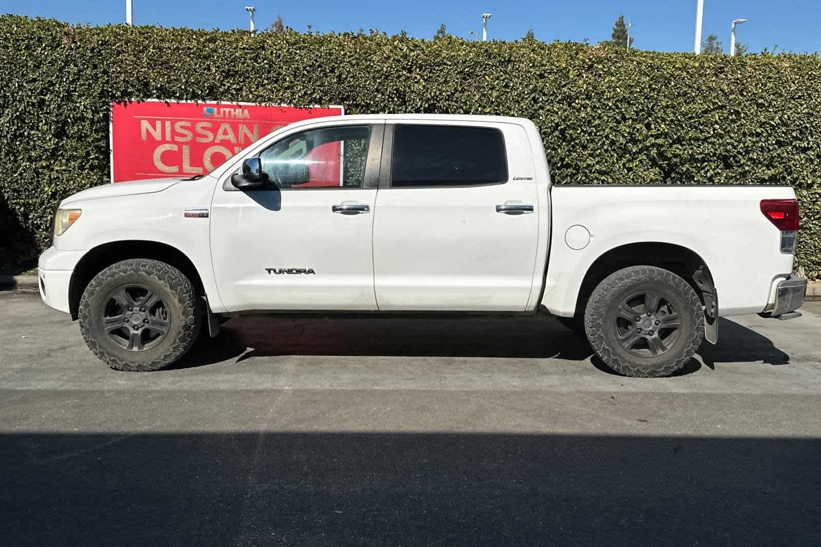 2013 Toyota Tundra LTD CrewMax 5.7L V8 6-Spd AT 6