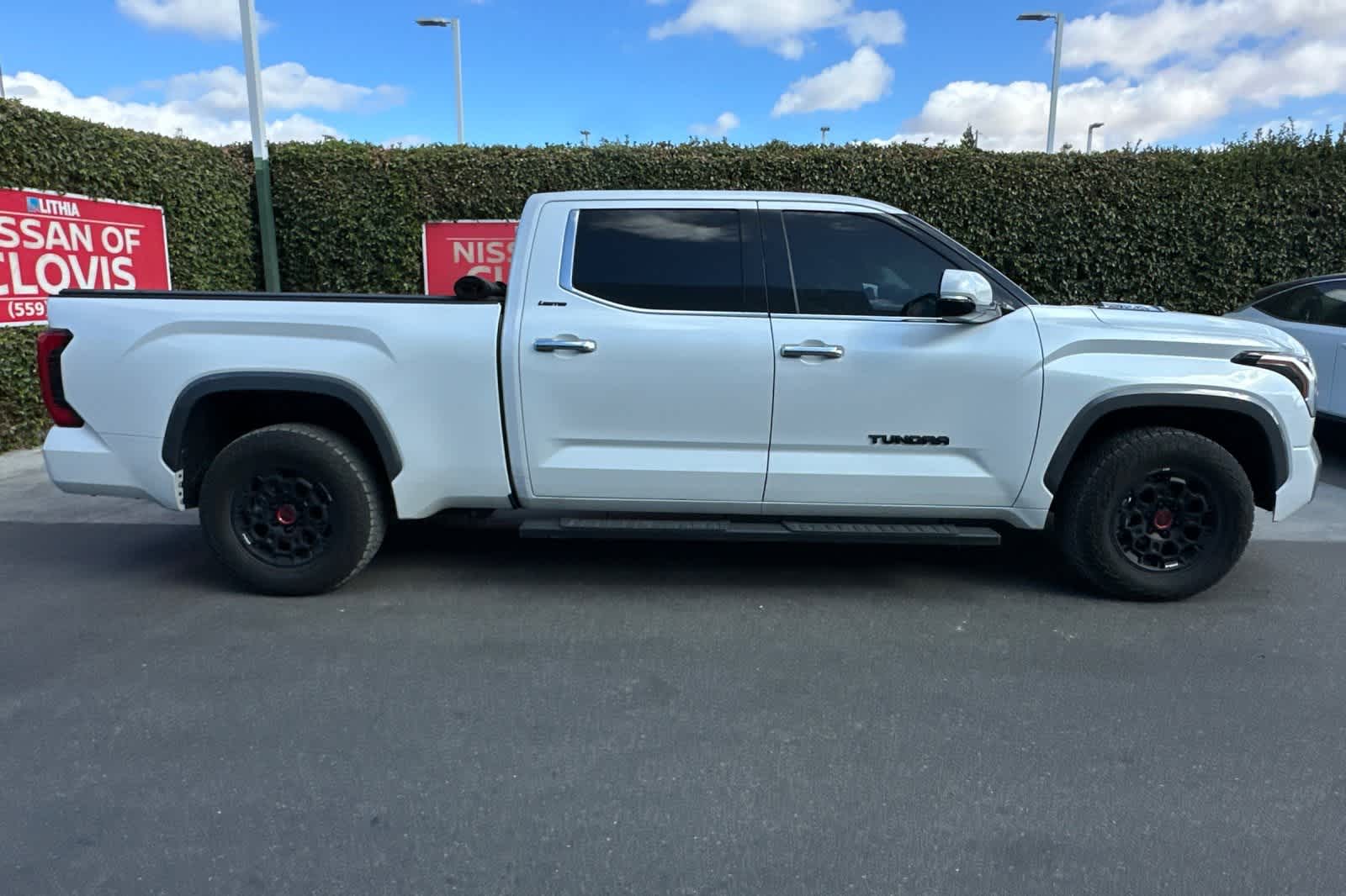 2023 Toyota Tundra Limited Hybrid CrewMax 6.5 Bed 9