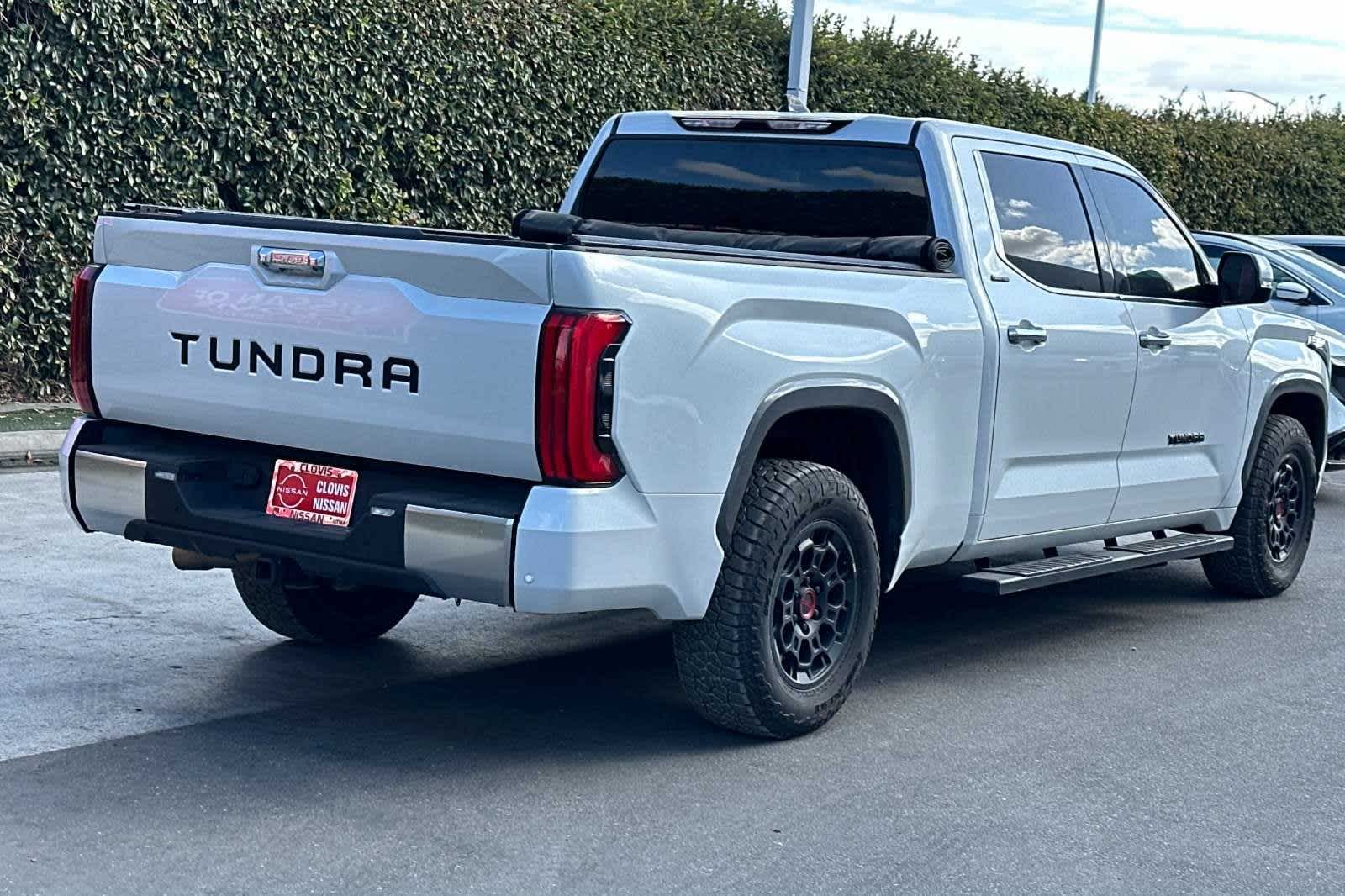 2023 Toyota Tundra Limited Hybrid CrewMax 6.5 Bed 3