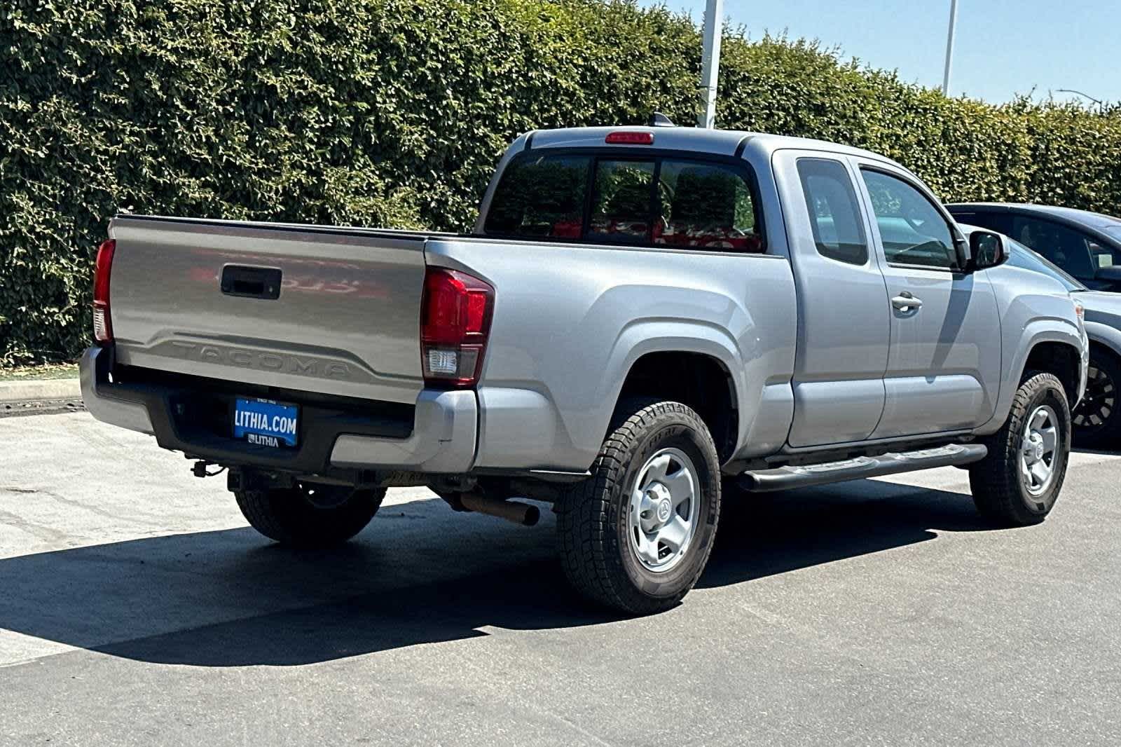 2018 Toyota Tacoma SR Access Cab 6 Bed I4 4x2 AT 3