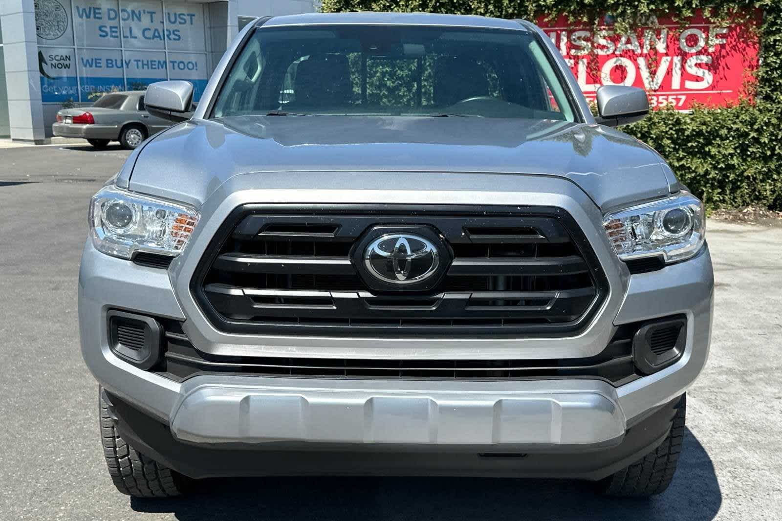 2018 Toyota Tacoma SR Access Cab 6 Bed I4 4x2 AT 11