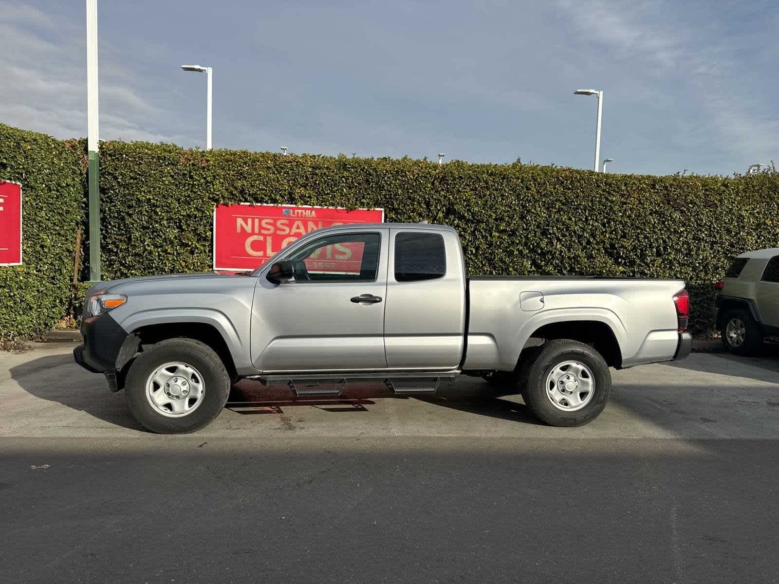 2019 Toyota Tacoma SR Access Cab 6 Bed I4 AT 11