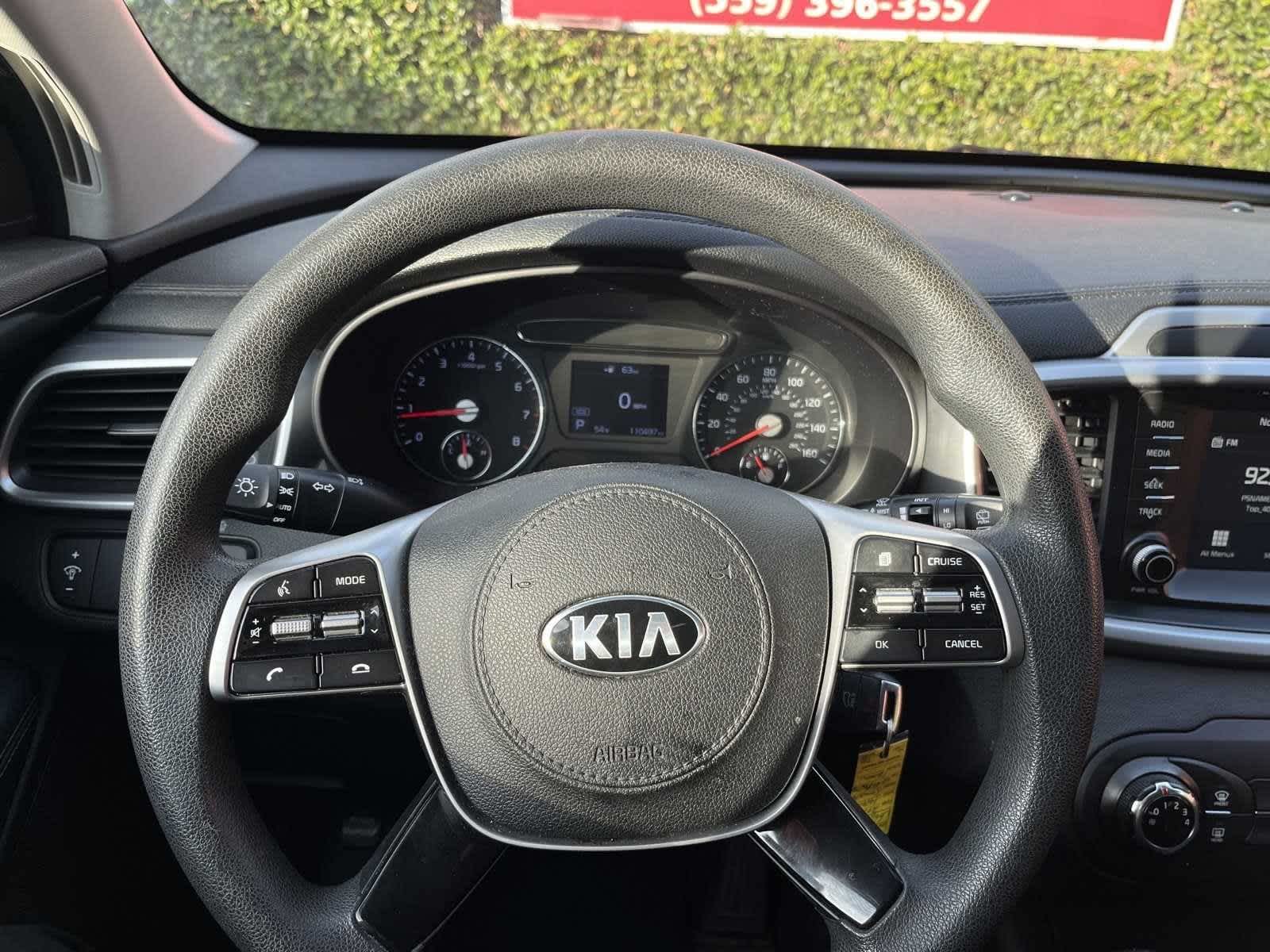 2020 Kia Sorento LX V6 18