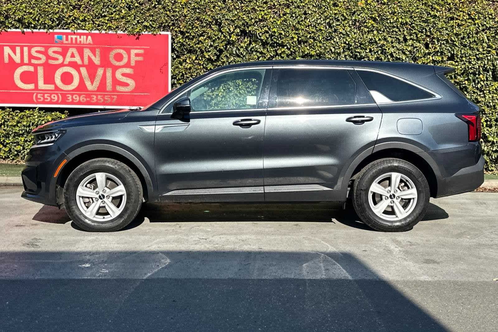 2022 Kia Sorento LX 6