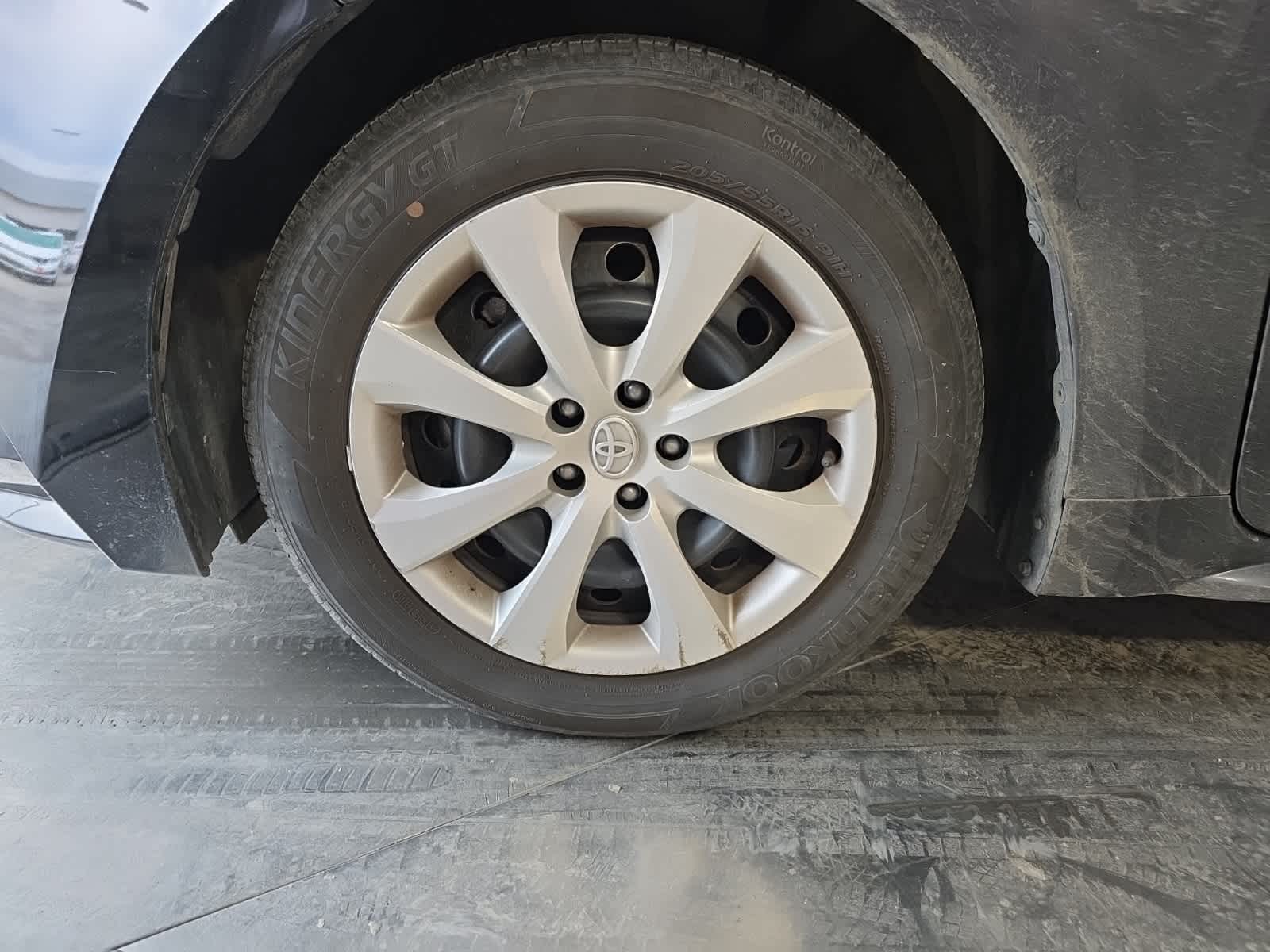 Used 2023 Toyota Corolla LE with VIN 5YFB4MDE8PP053992 for sale in Kansas City