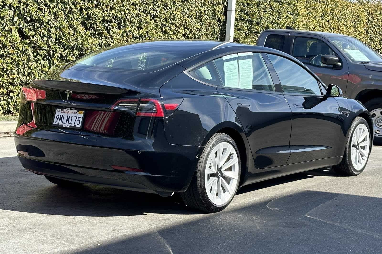 2021 Tesla Model 3 Standard Range Plus 3