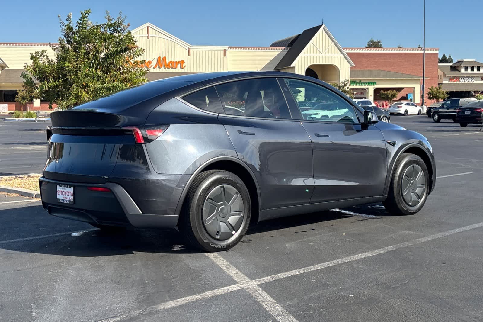 Used 2026 Tesla Model Y Standard with VIN 7SAYGDEDXTA610091 for sale in Clovis, CA