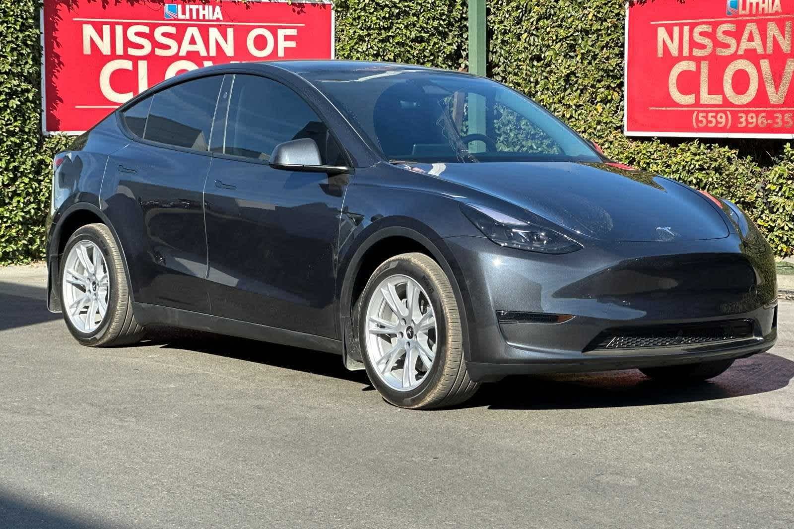 2024 Tesla Model Y Long Range 10