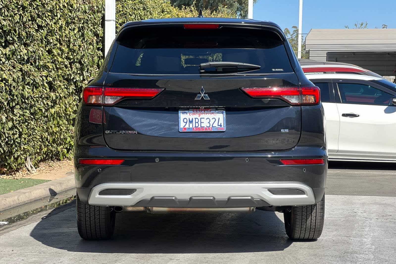 2024 Mitsubishi Outlander SE 8