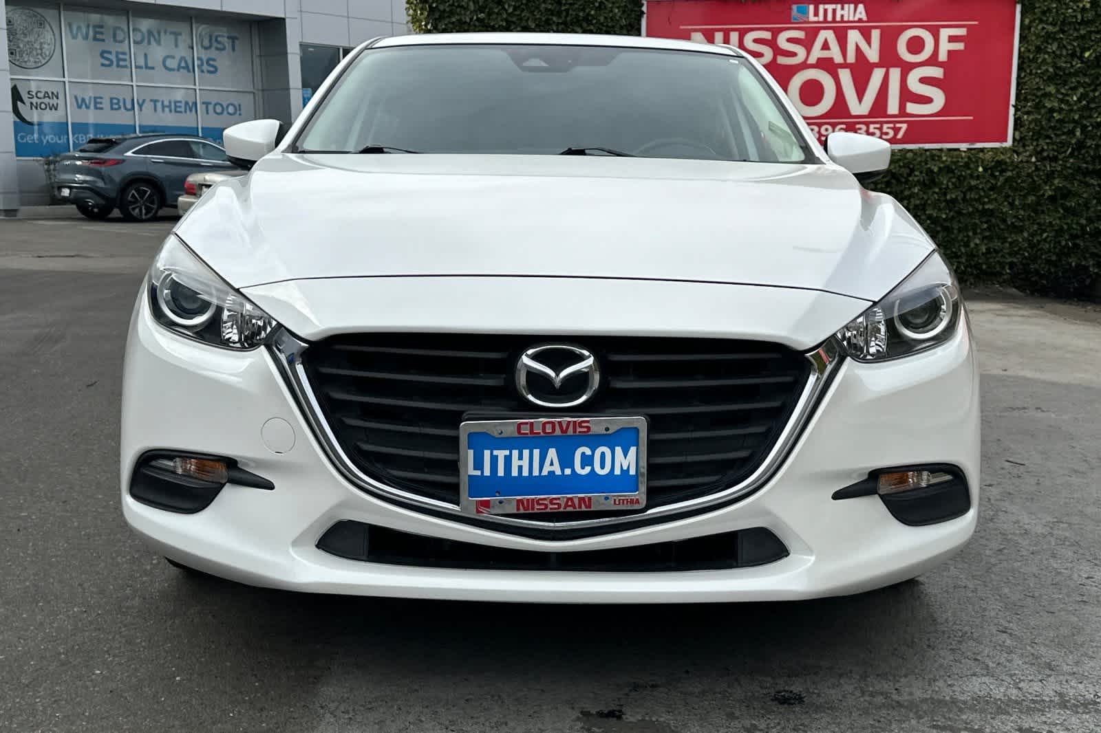 2017 Mazda Mazda3 5-Door Touring 2.5 11