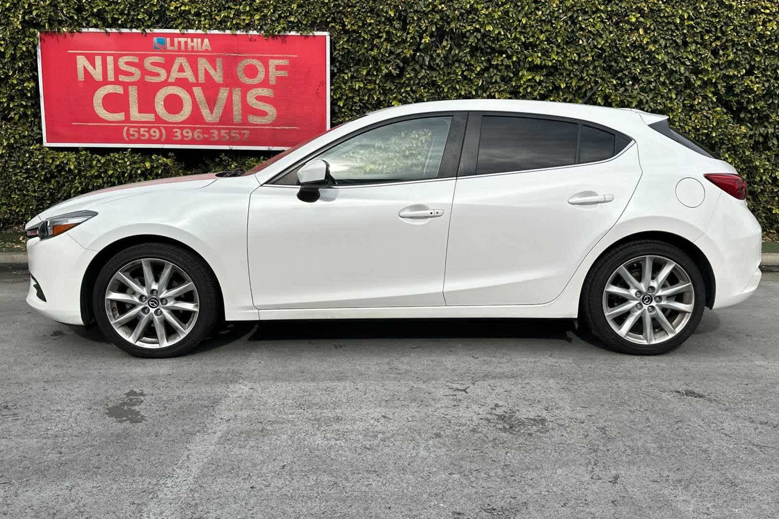 2017 Mazda Mazda3 5-Door Touring 2.5 6