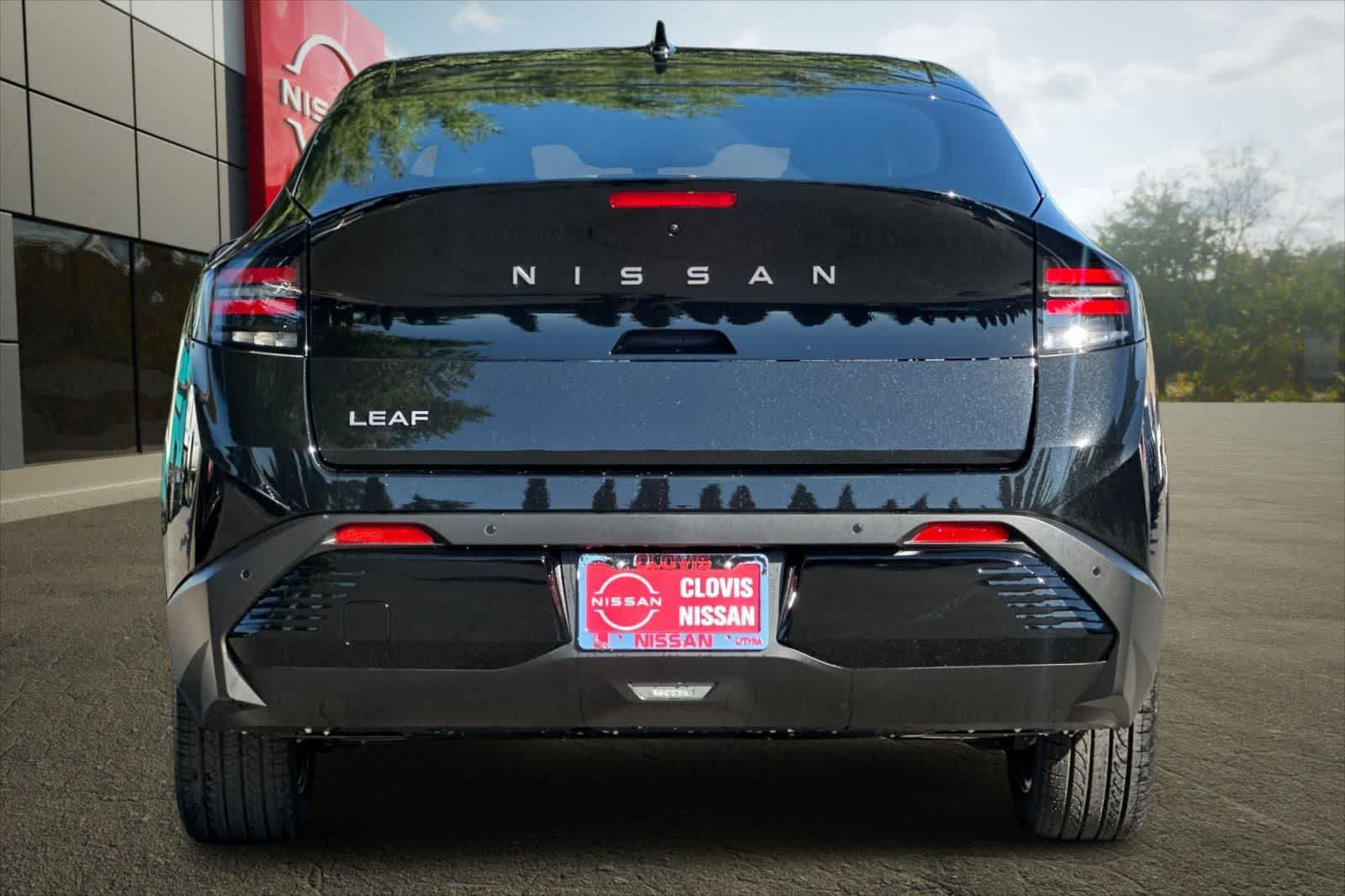 New Black Diamond Pearl 2026 Nissan LEAF SV+ for Sale in Clovis
