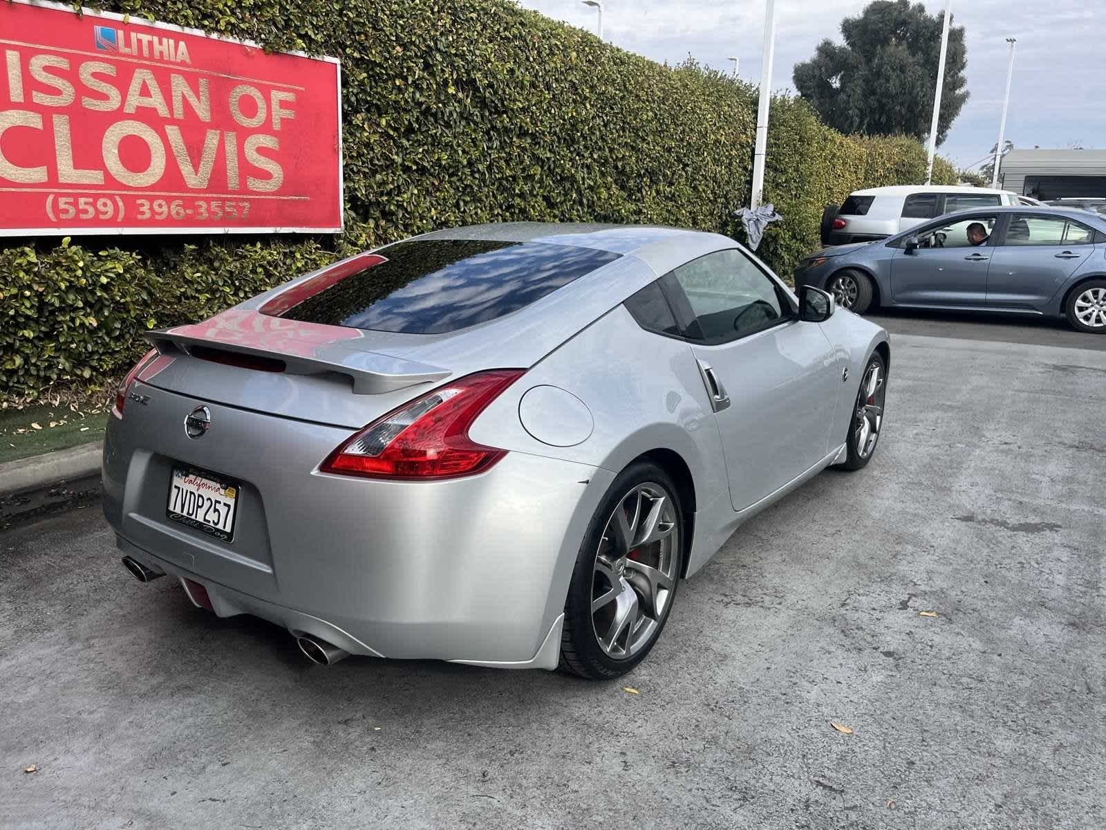 2016 Nissan 370Z Sport 3