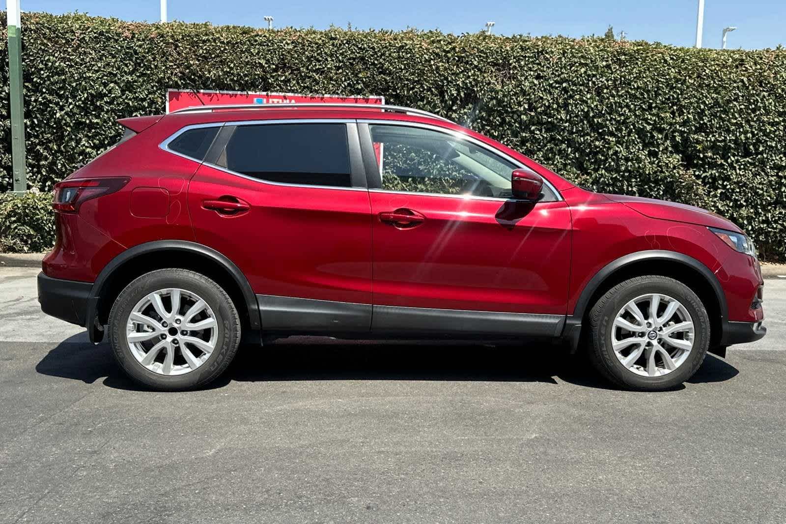 2020 Nissan Rogue Sport SV 9