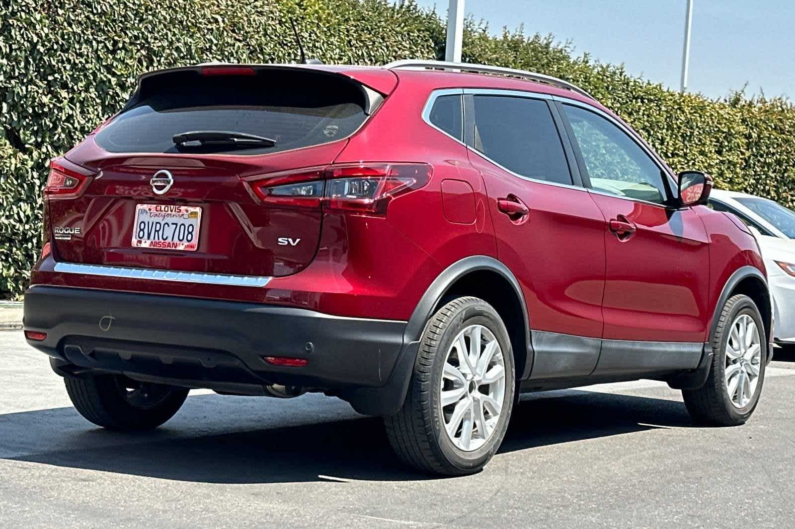 2020 Nissan Rogue Sport SV 3