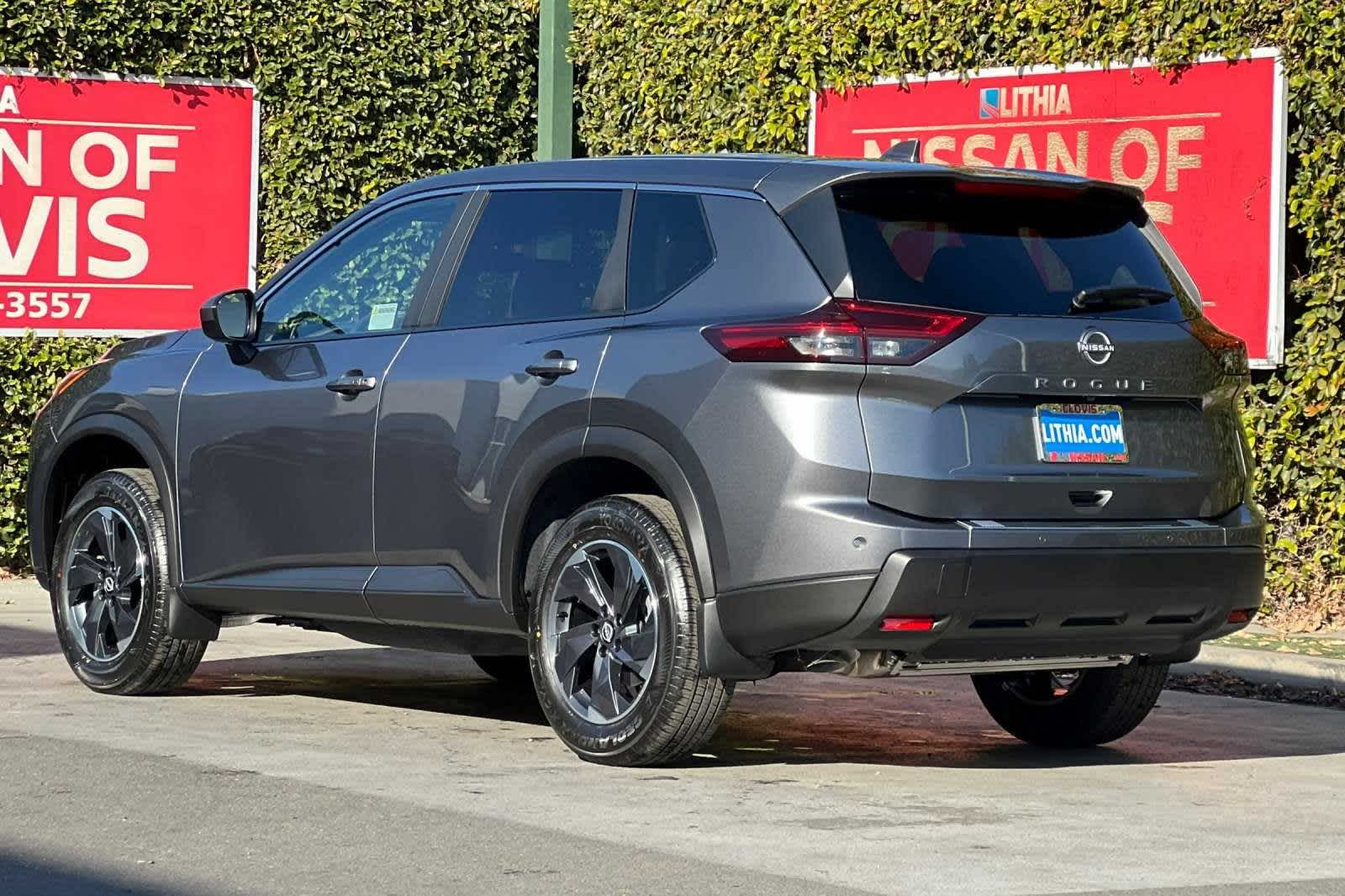 2025 Nissan Rogue SV 7