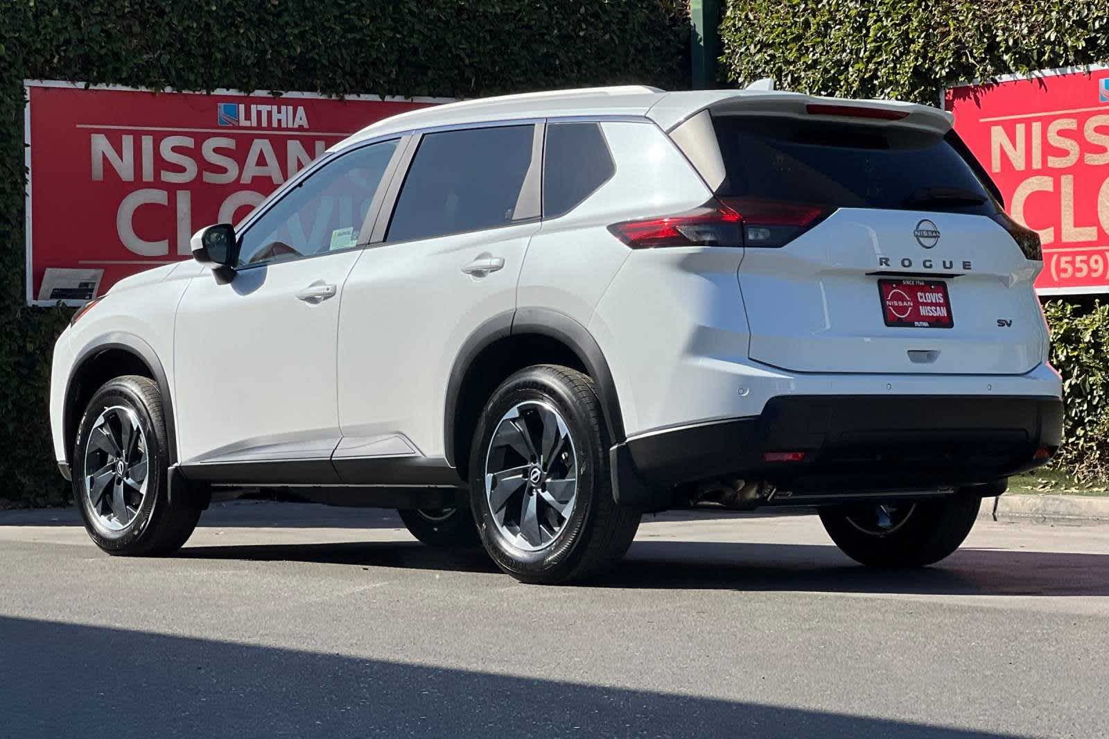 2024 Nissan Rogue SV 7