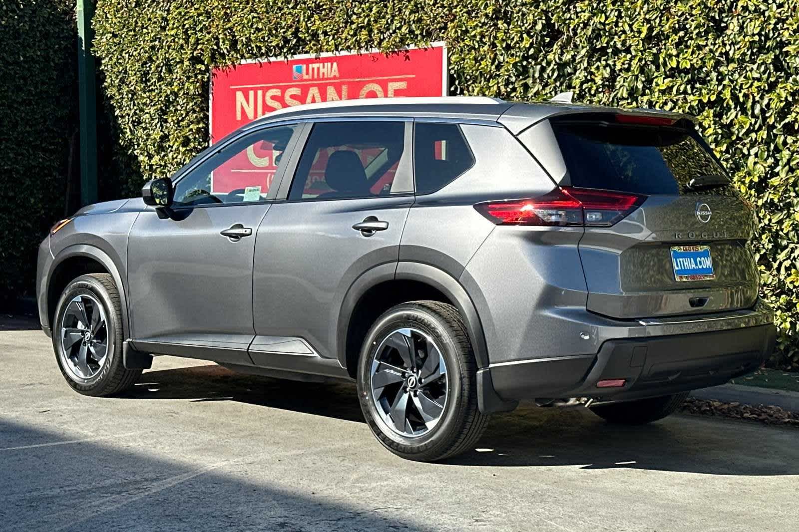 2025 Nissan Rogue SV 7