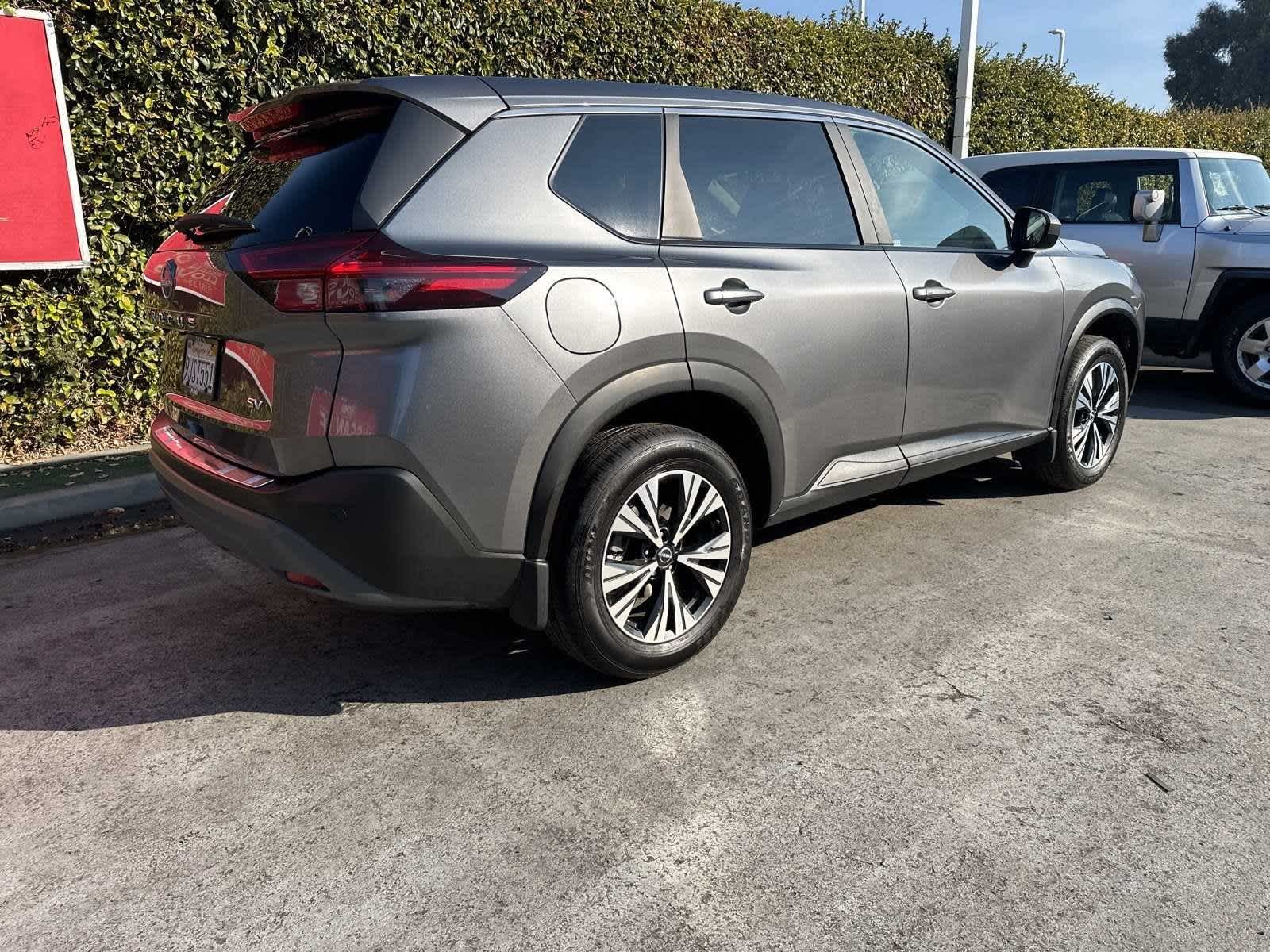 2023 Nissan Rogue SV 9