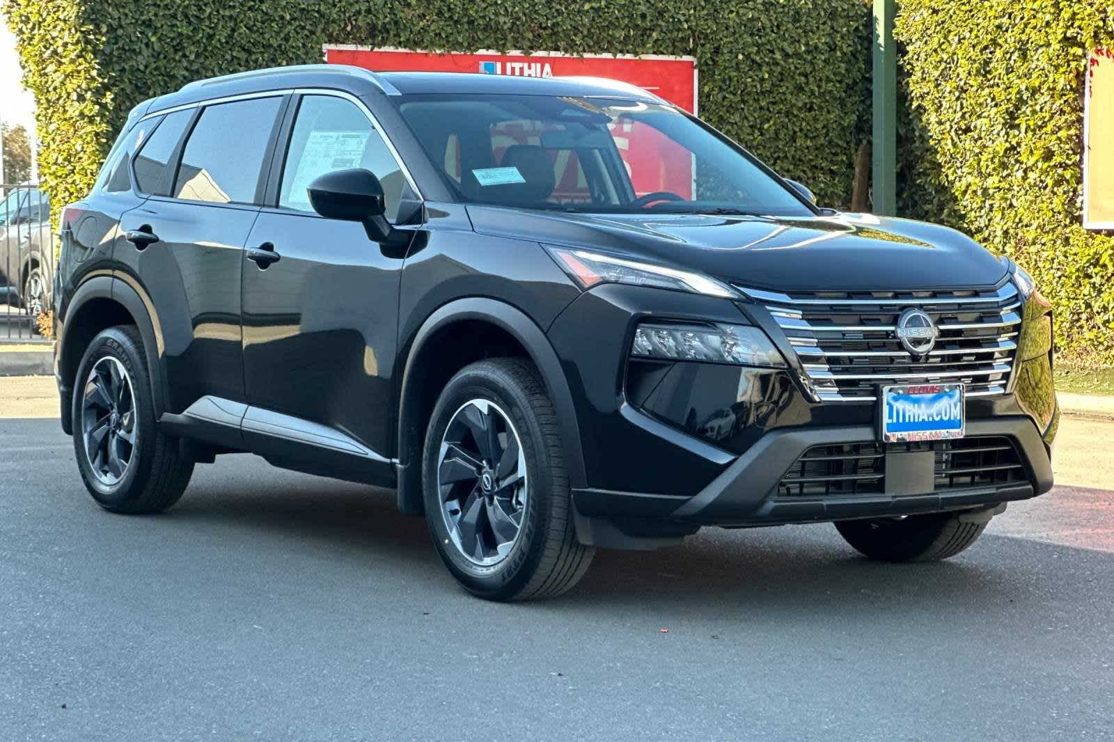 2025 Nissan Rogue SV 10