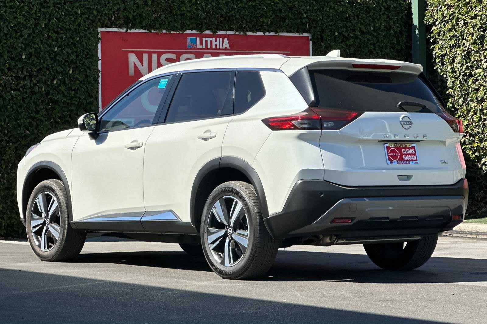 2023 Nissan Rogue SL 7