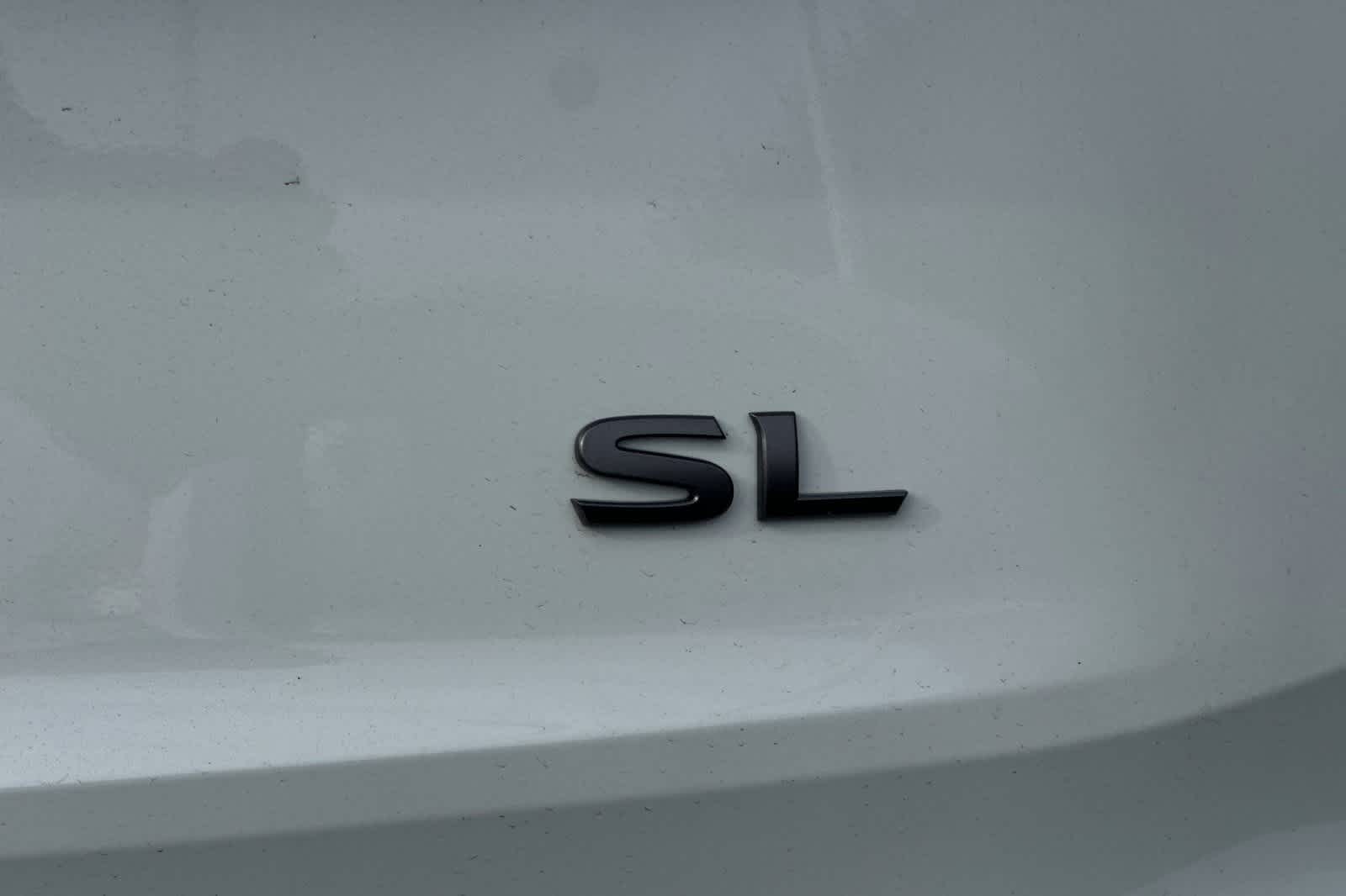 2025 Nissan Rogue SL 13