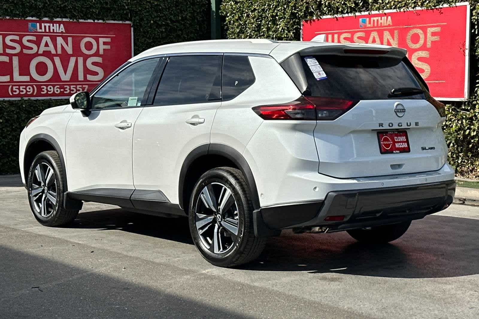 2025 Nissan Rogue SL 7