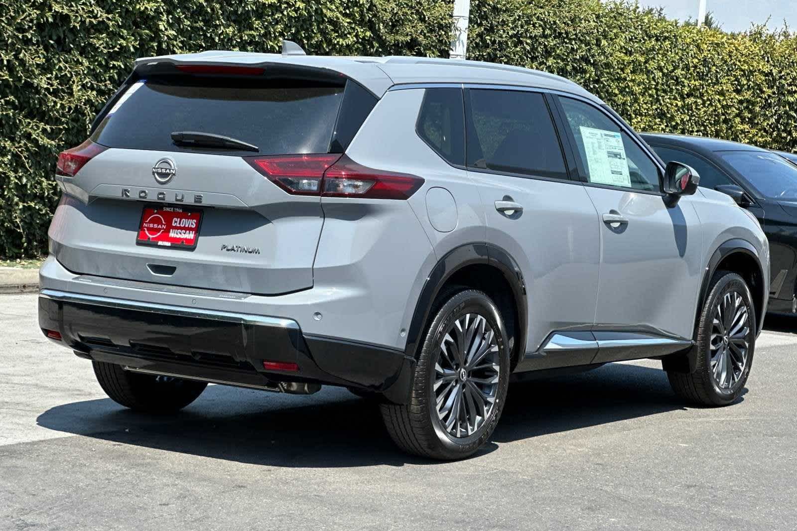 2024 Nissan Rogue Platinum 3