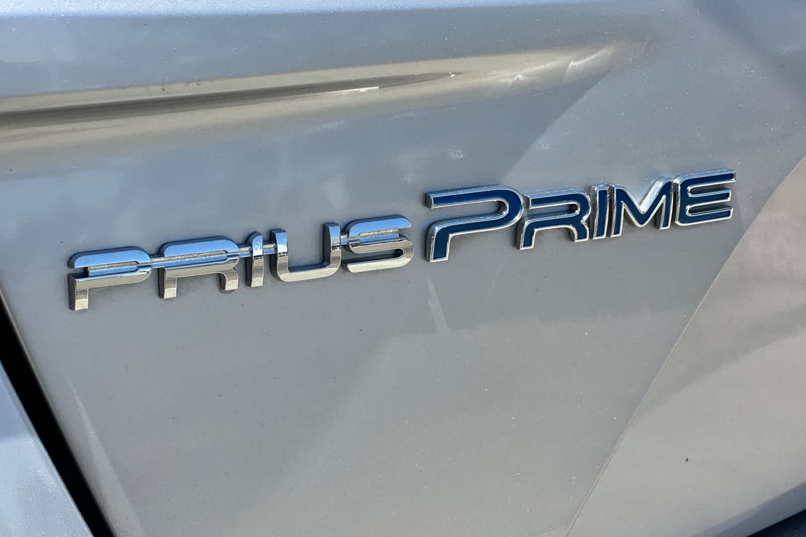 2022 Toyota Prius Prime LE - Photo 16