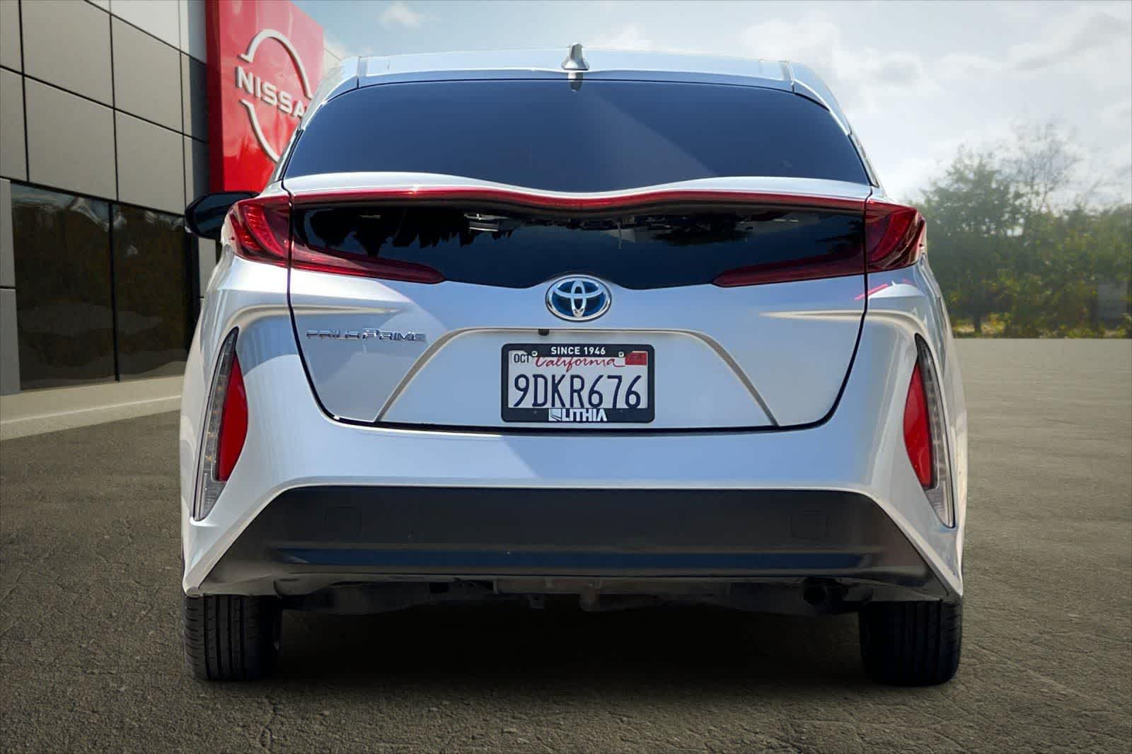 2022 Toyota Prius Prime LE - Photo 8