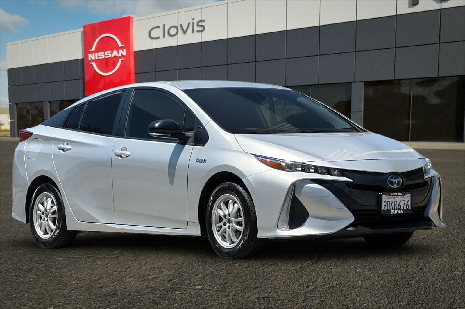 2022 Toyota Prius Prime LE - Photo 10