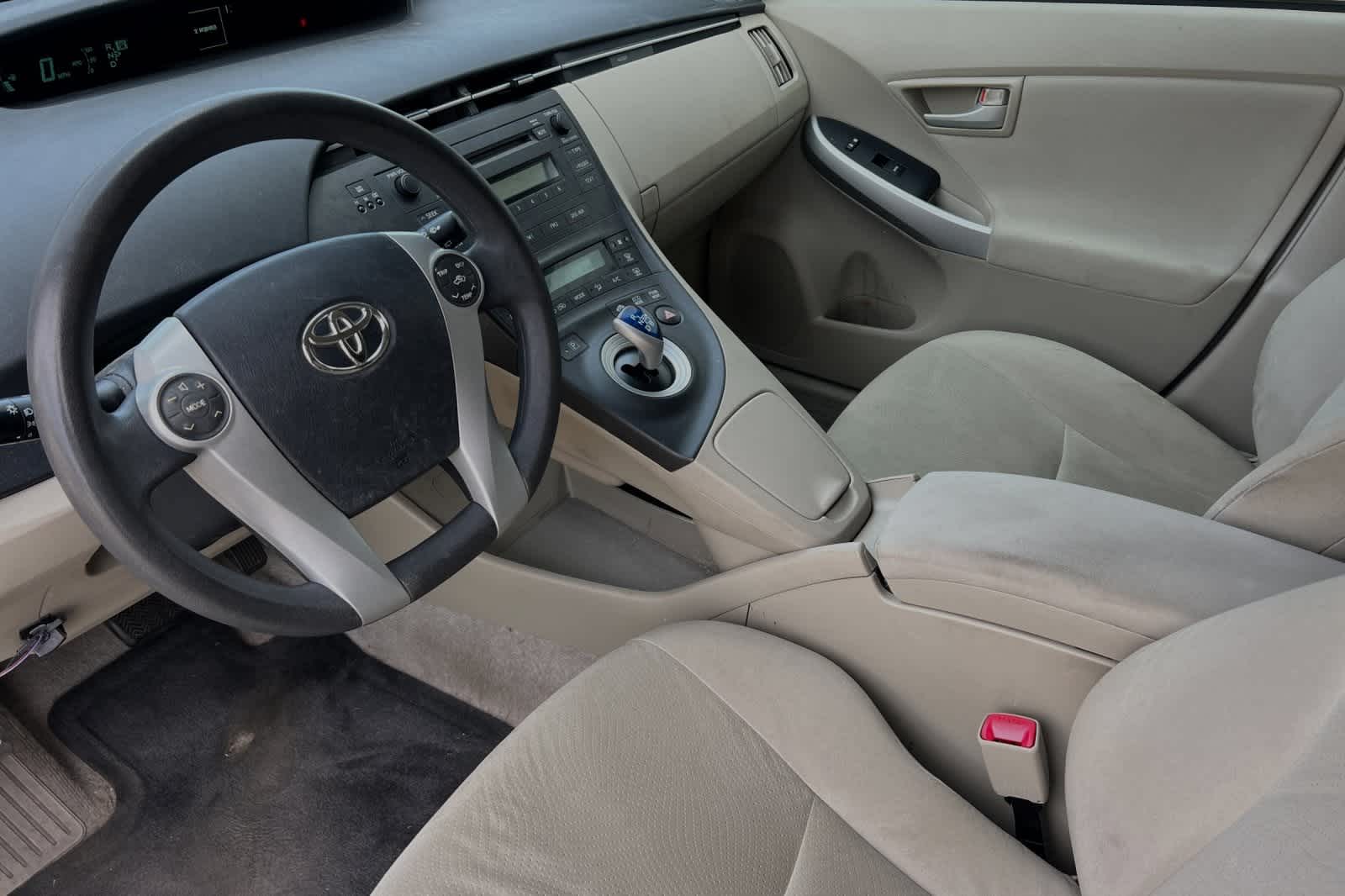 2010 Toyota Prius II 14