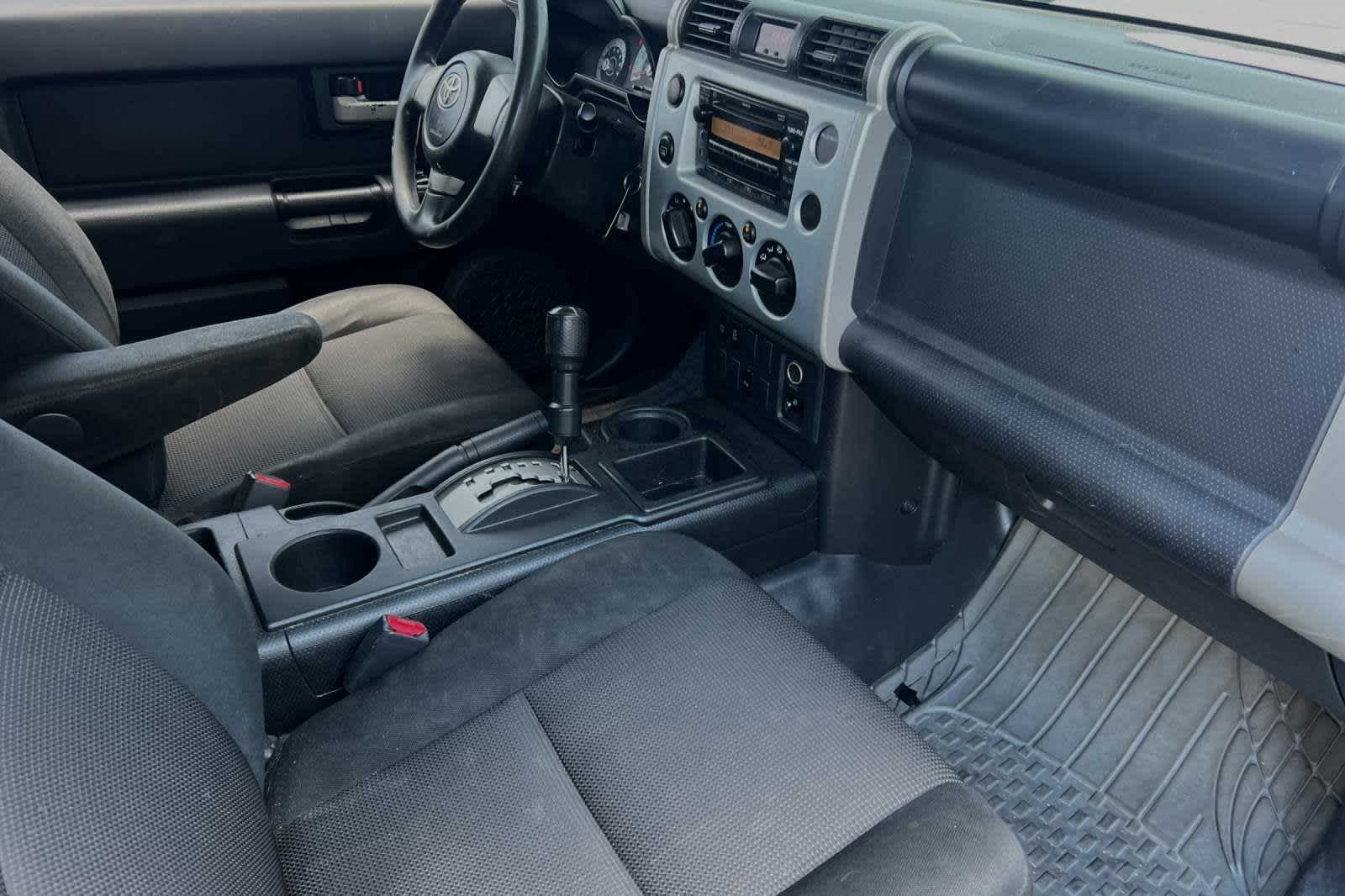 2007 Toyota FJ Cruiser BASE 18