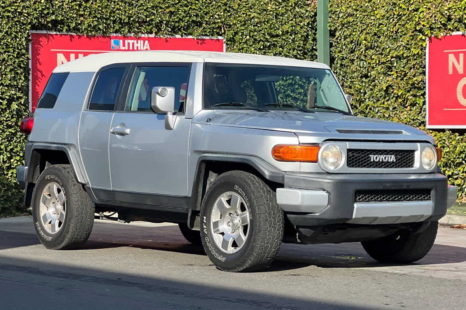 2007 Toyota FJ Cruiser BASE 10