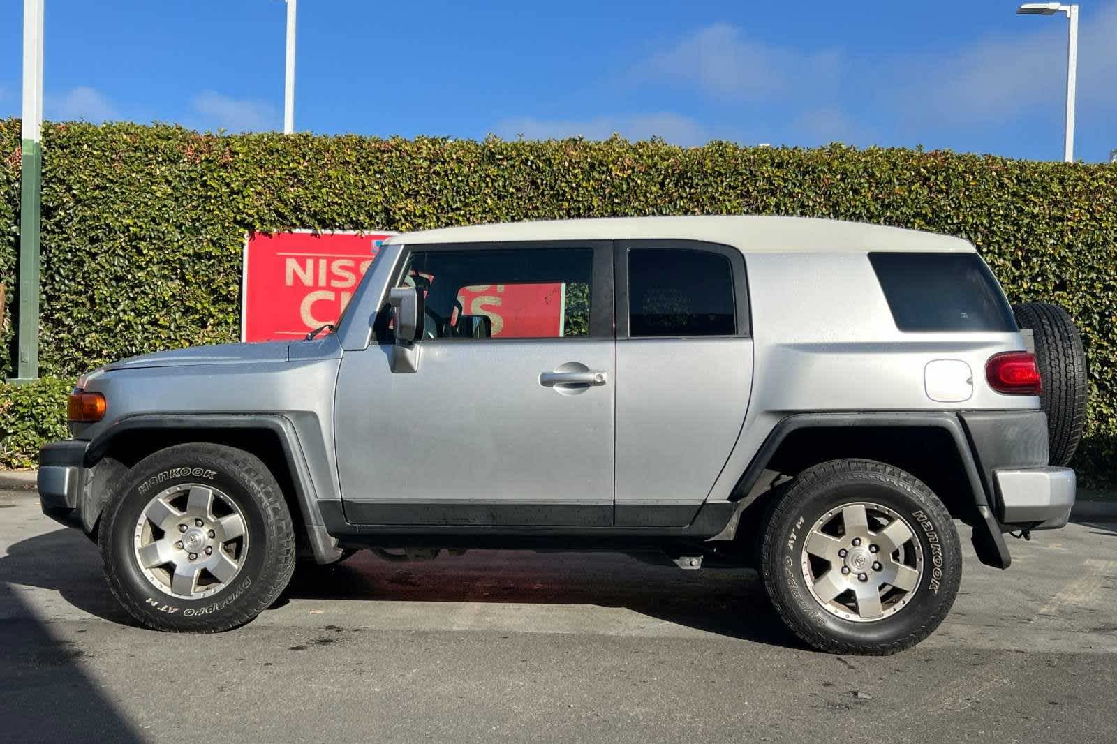 2007 Toyota FJ Cruiser BASE 6