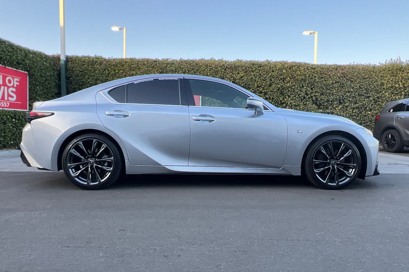 2023 Lexus IS F SPORT 9