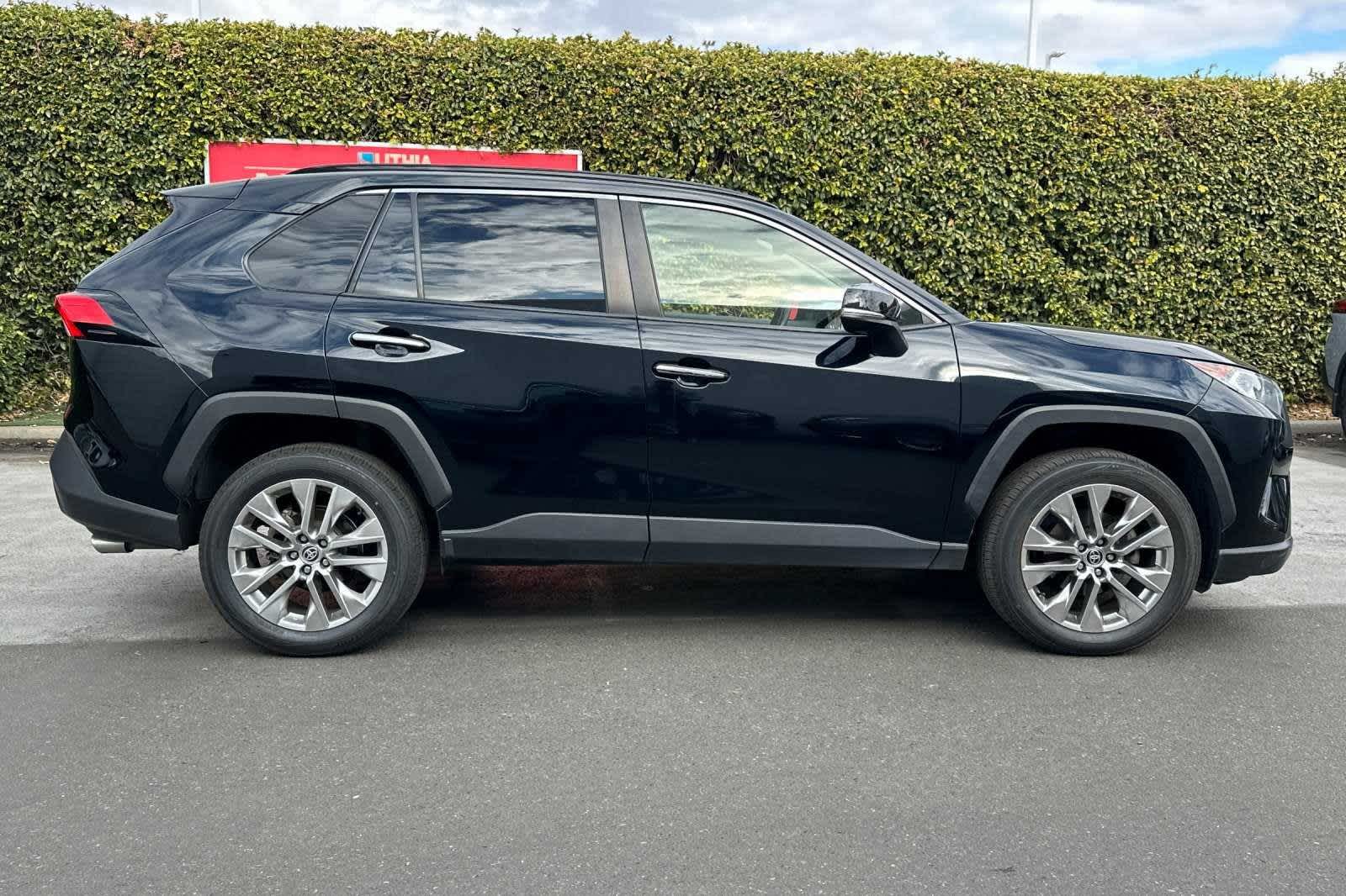 2021 Toyota RAV4 Limited 9