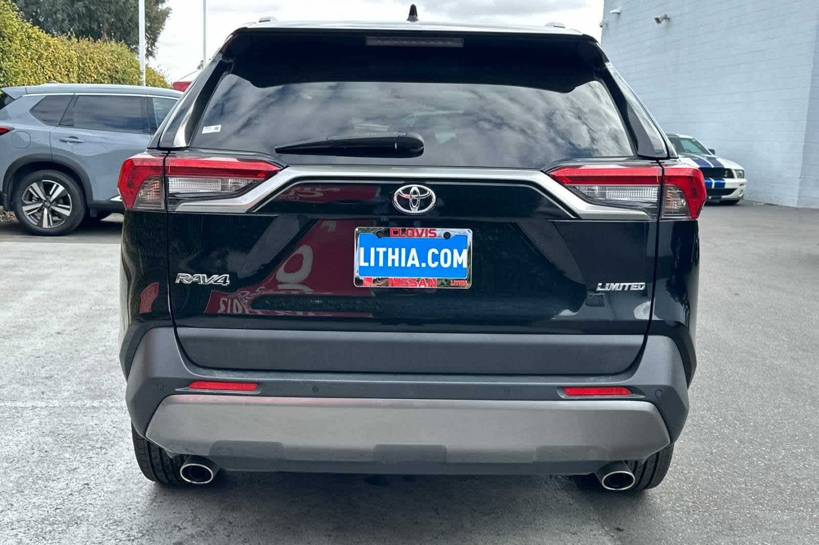 2021 Toyota RAV4 Limited 8