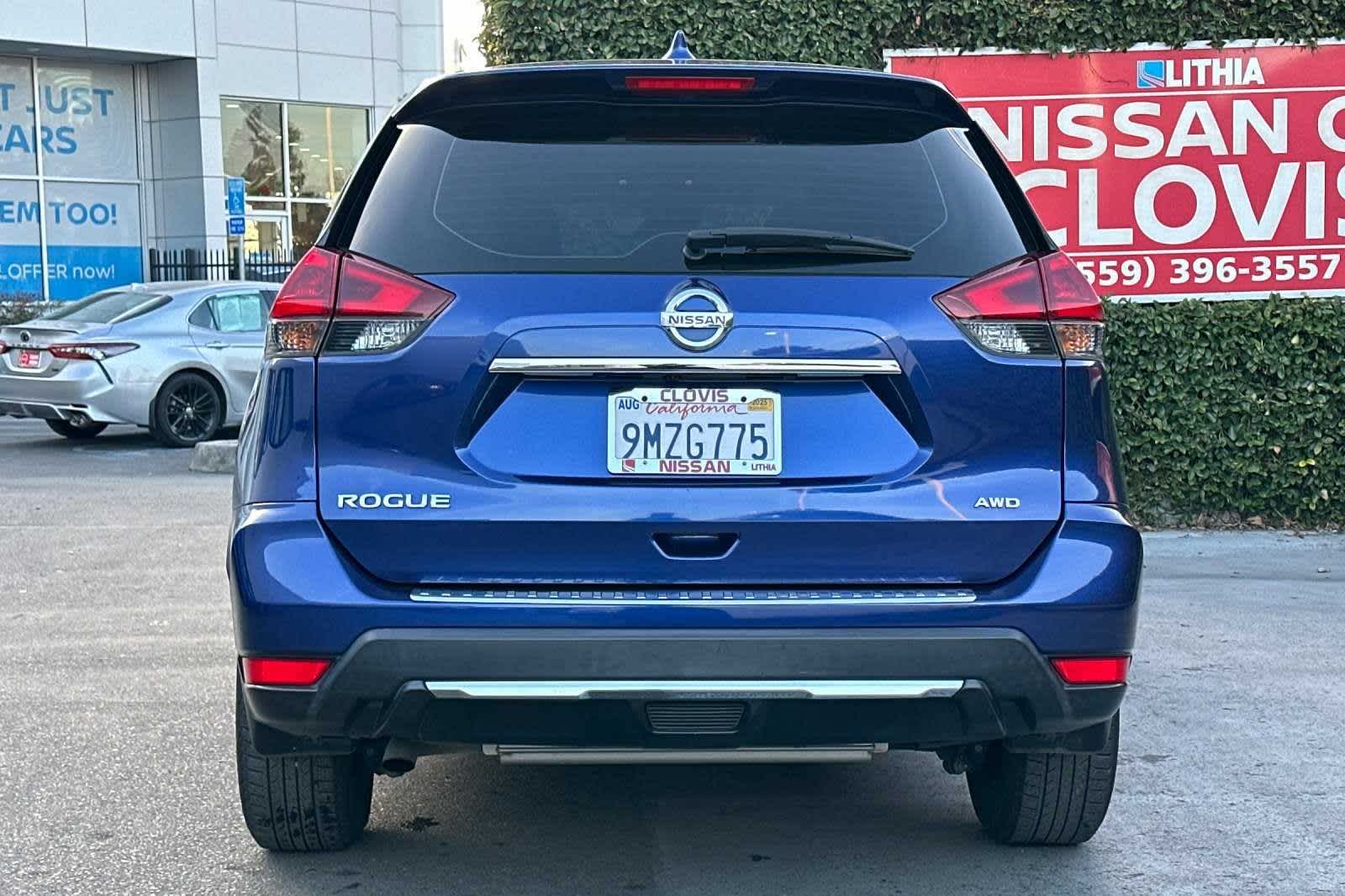 2019 Nissan Rogue S 8