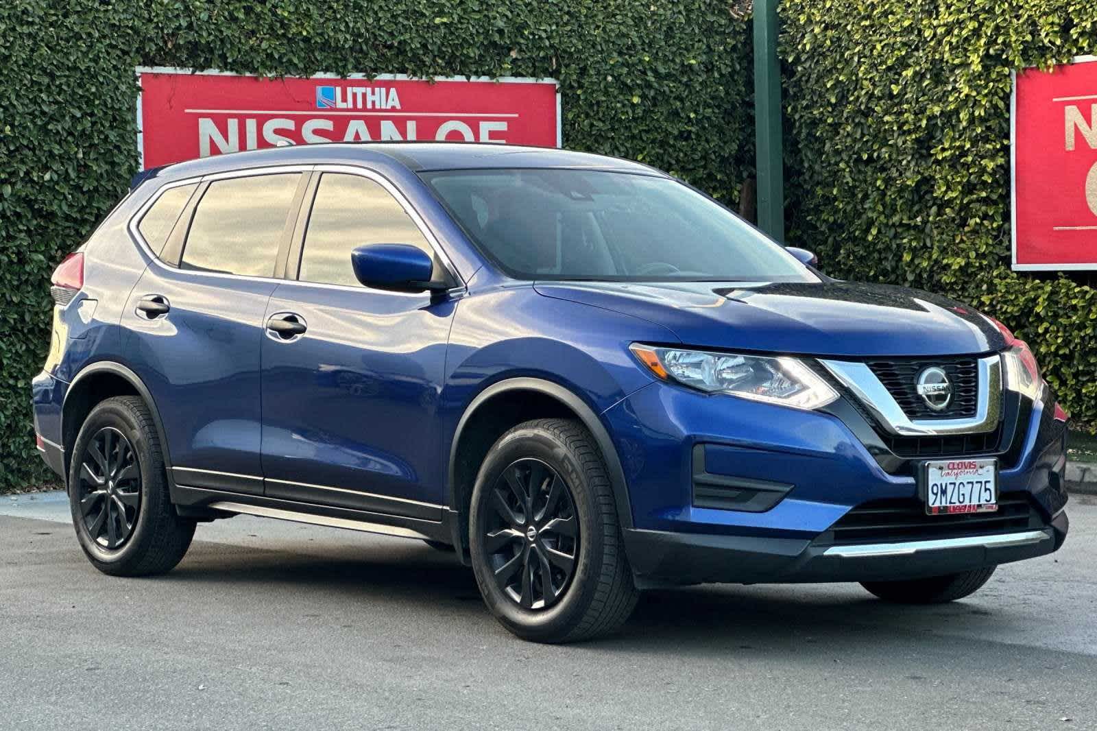 2019 Nissan Rogue S 10