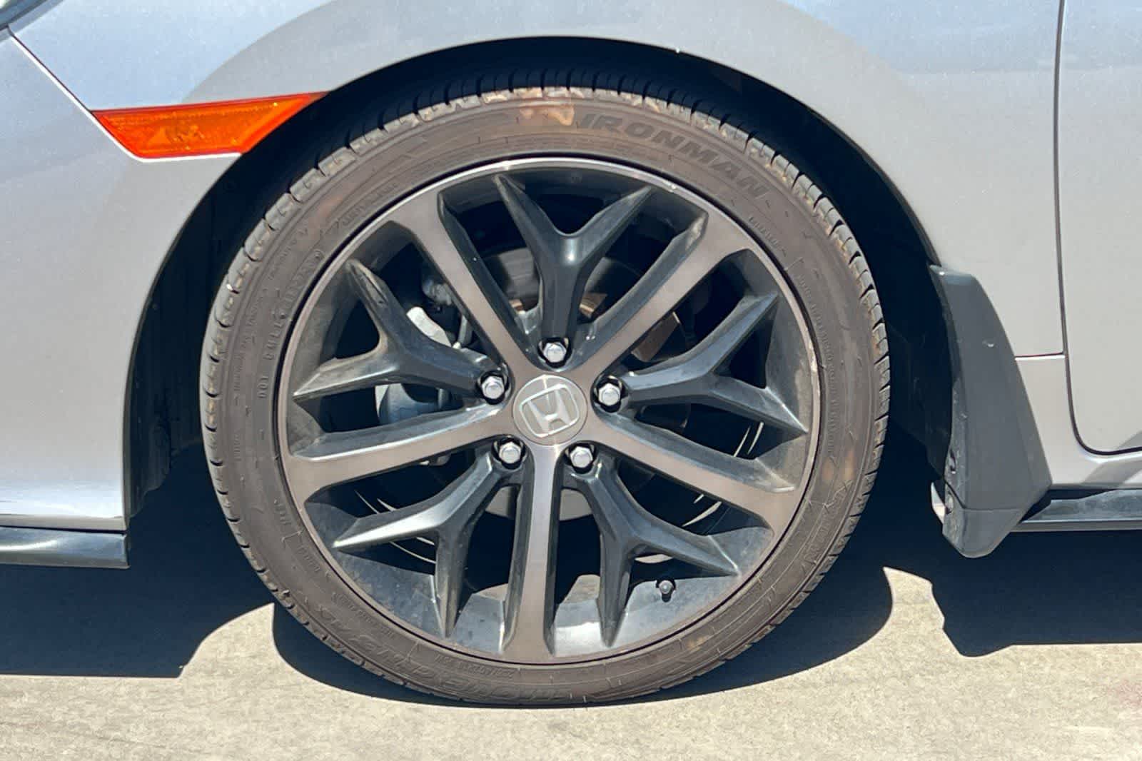 2021 Honda Civic Hatchback Sport Touring - Photo 12