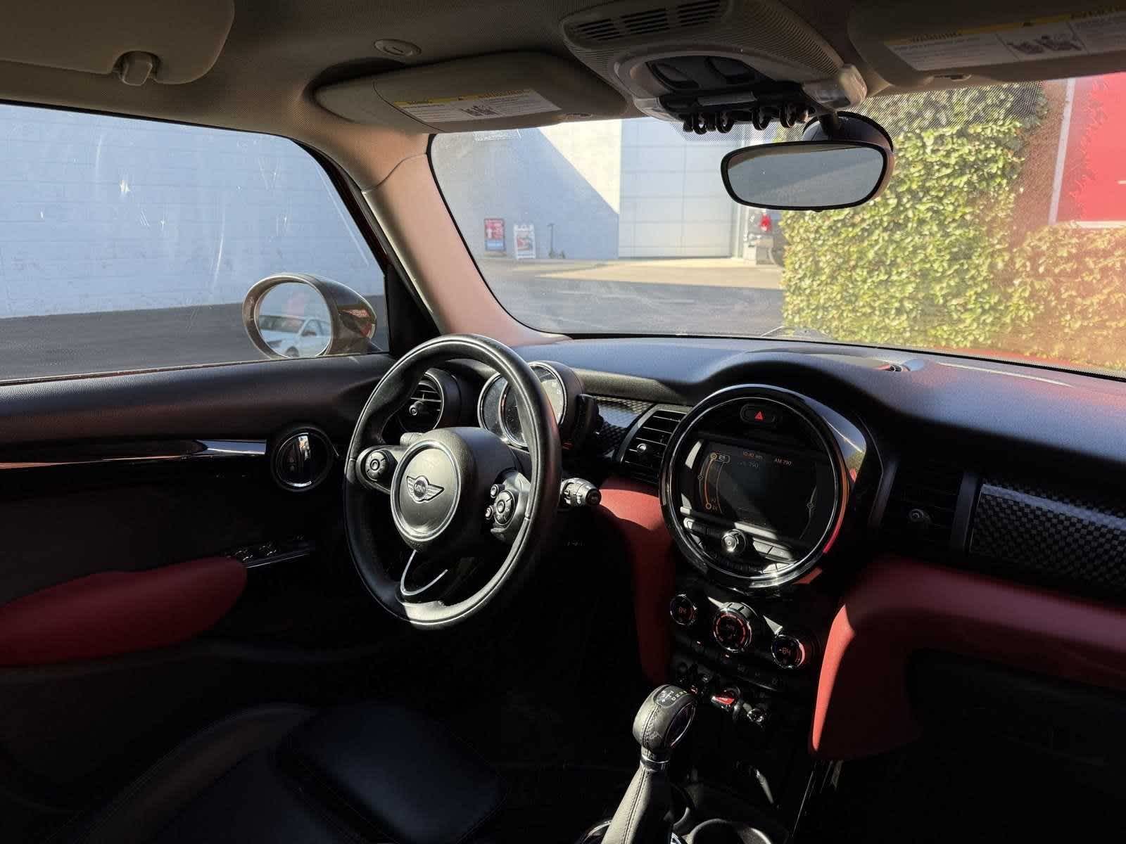 2017 MINI Hardtop 4 Door Cooper S 8