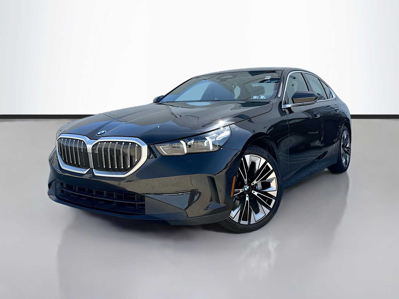 BLACK SAPPHIRE METALLIC 2026 BMW 5 Series 530i xDrive Sedan All-Wheel Drive 8-Speed Automatic