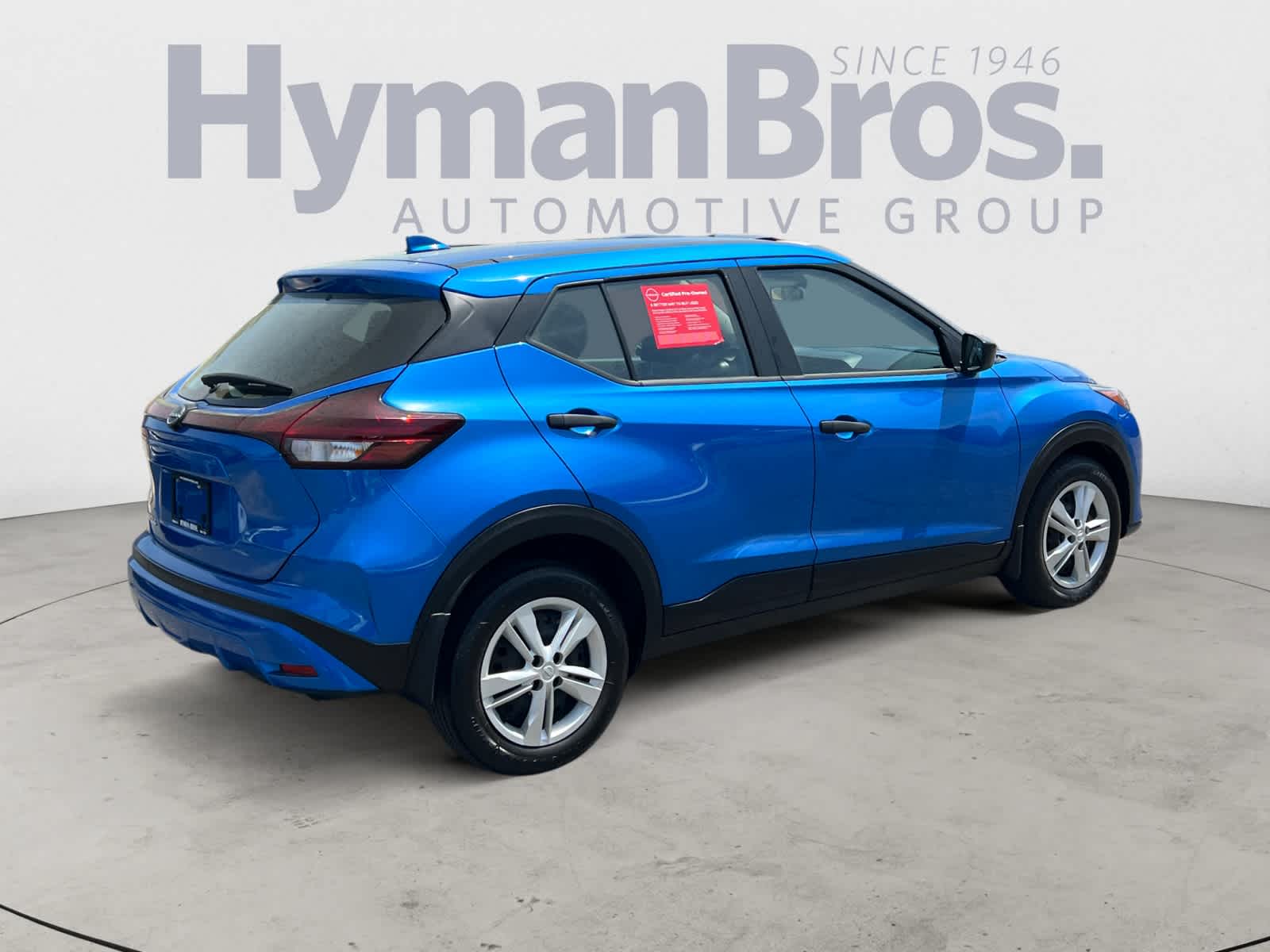 View vehicle photo 3