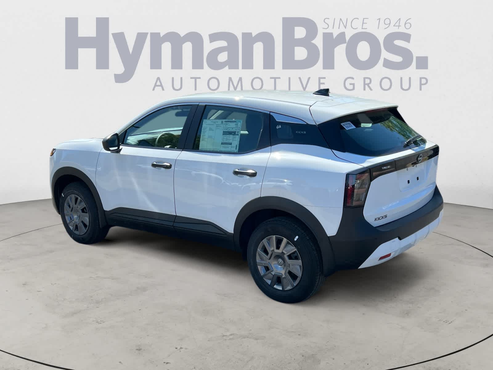 View vehicle photo 6