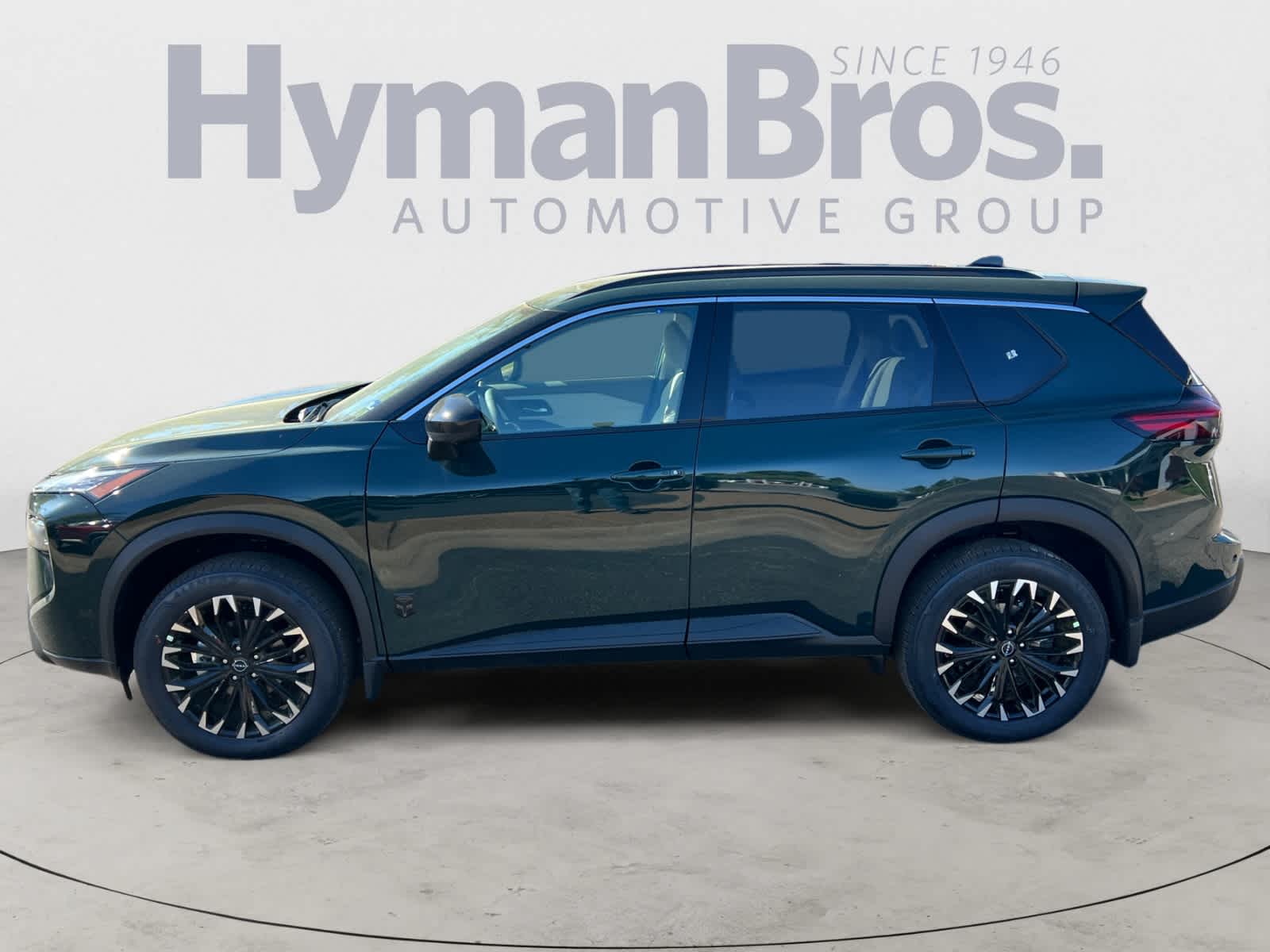 View vehicle photo 7