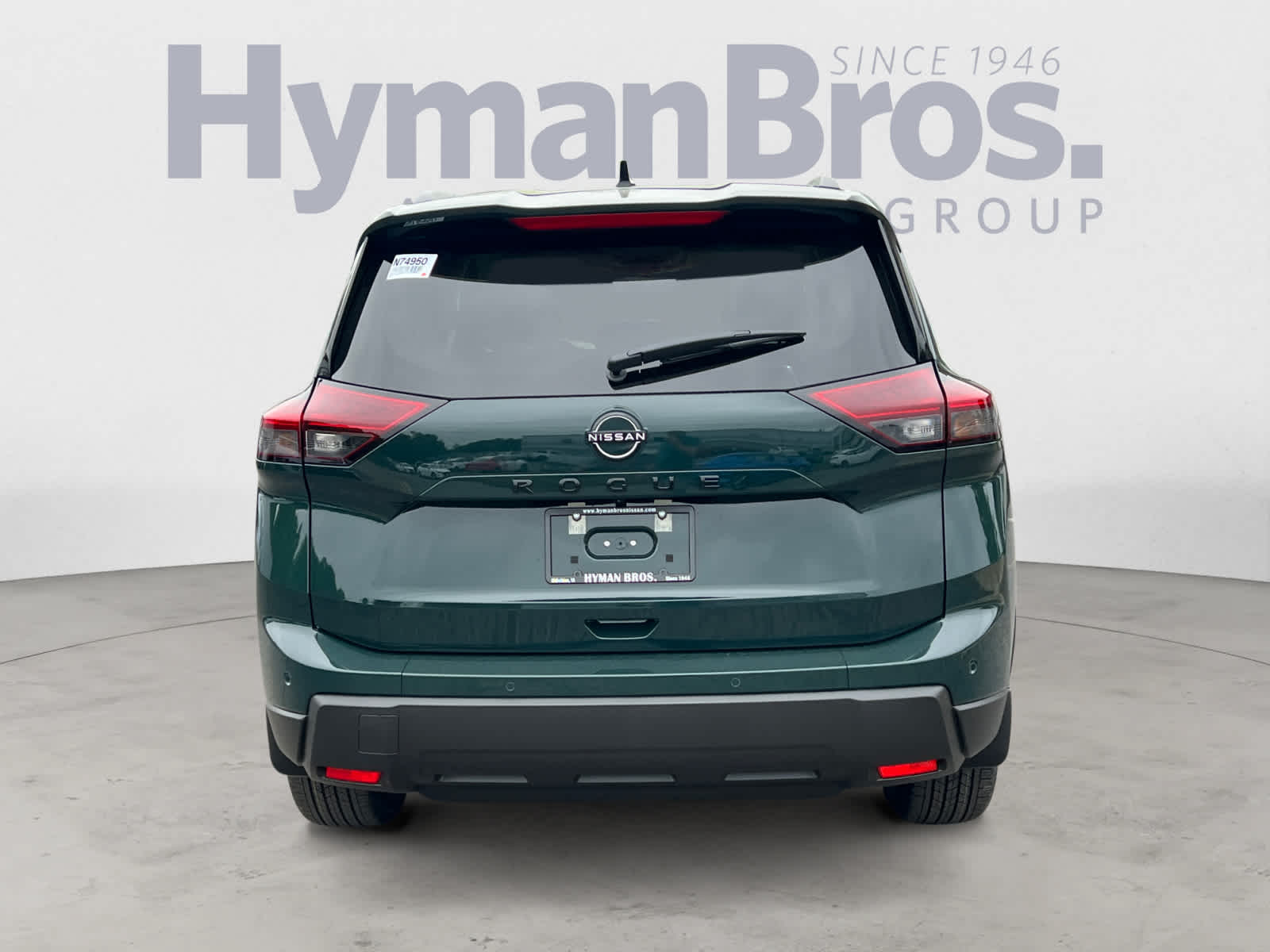 View vehicle photo 4