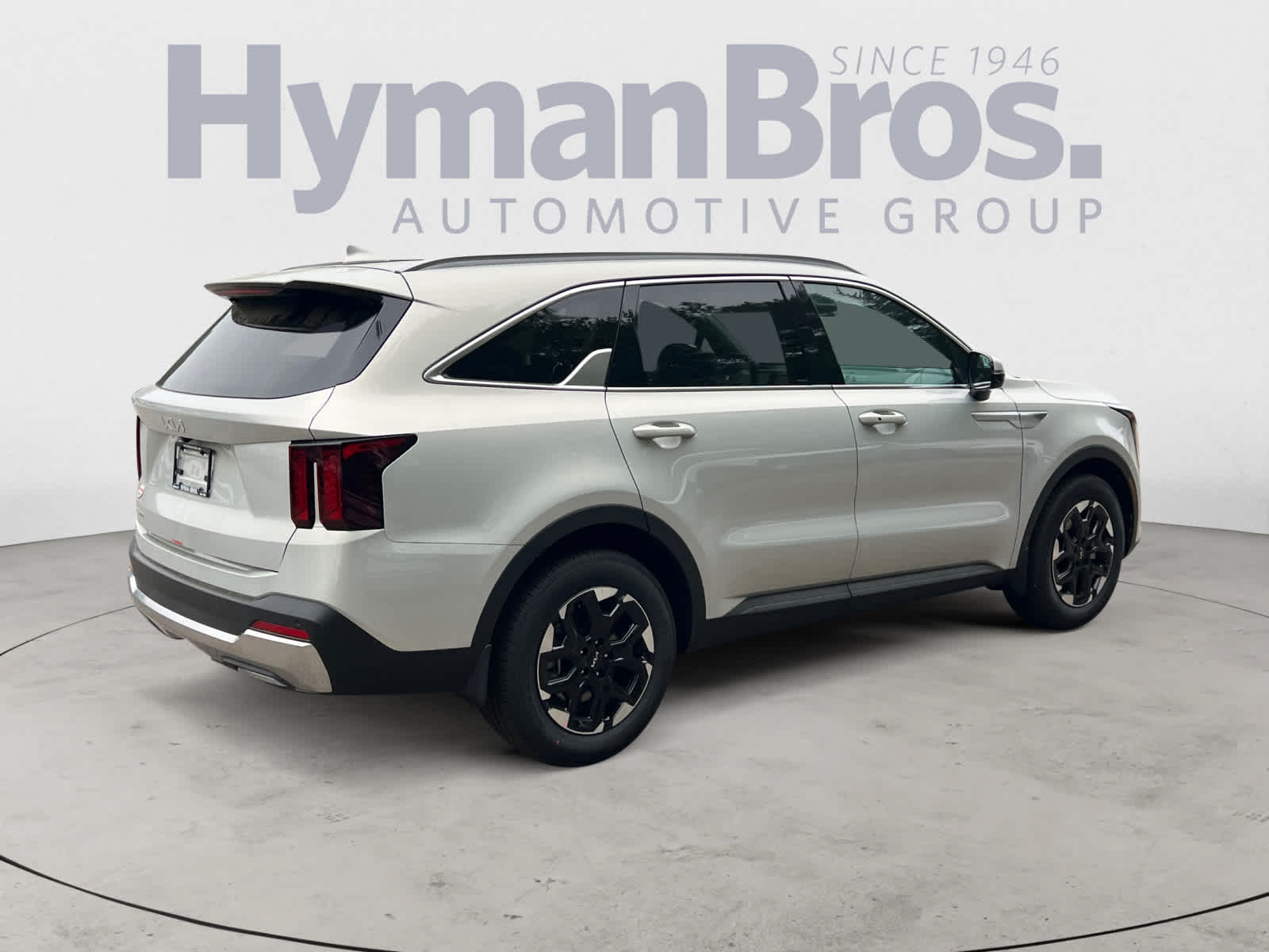 View vehicle photo 3