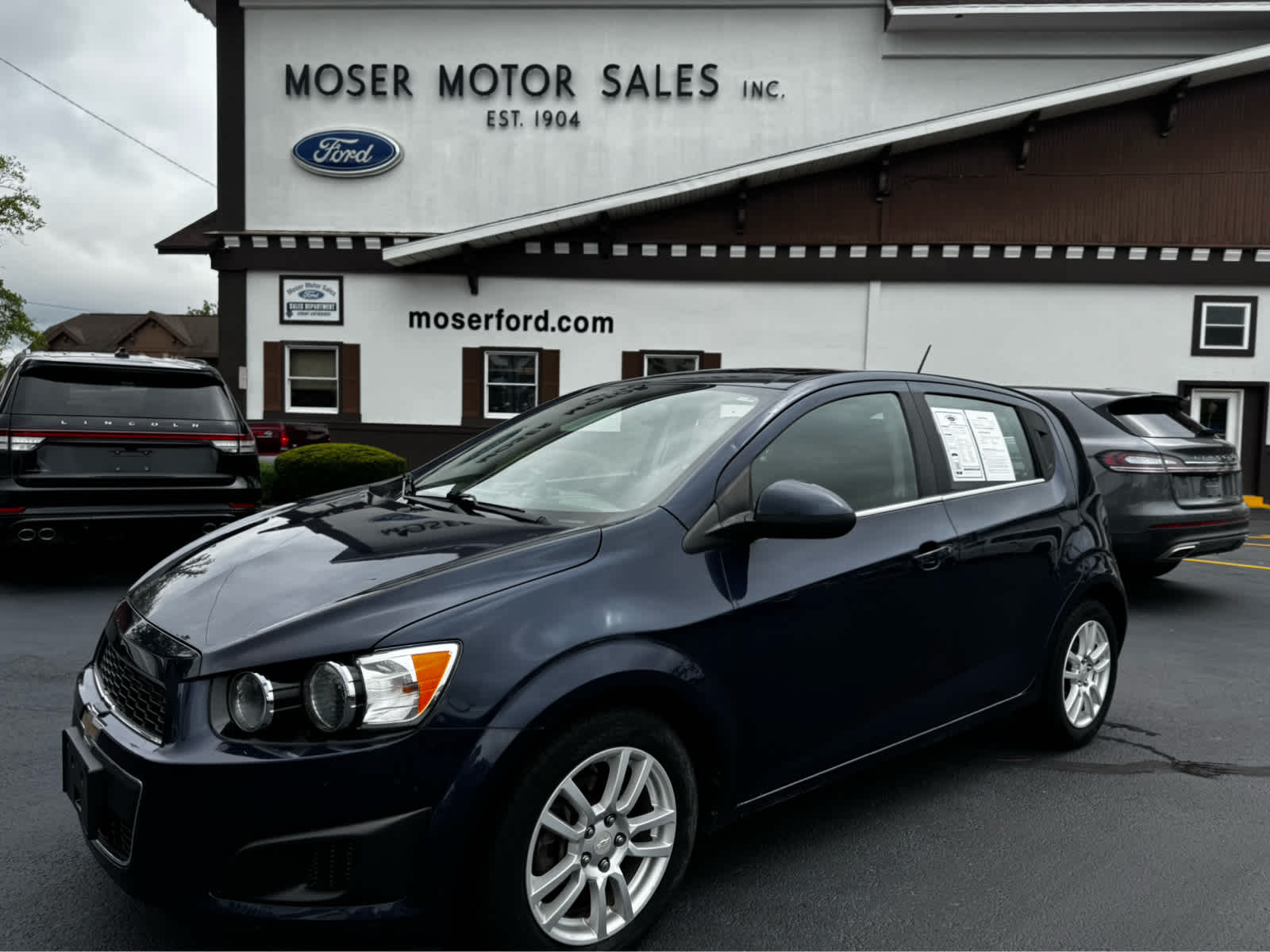 2015 Chevrolet Sonic LT Hatchback FWD