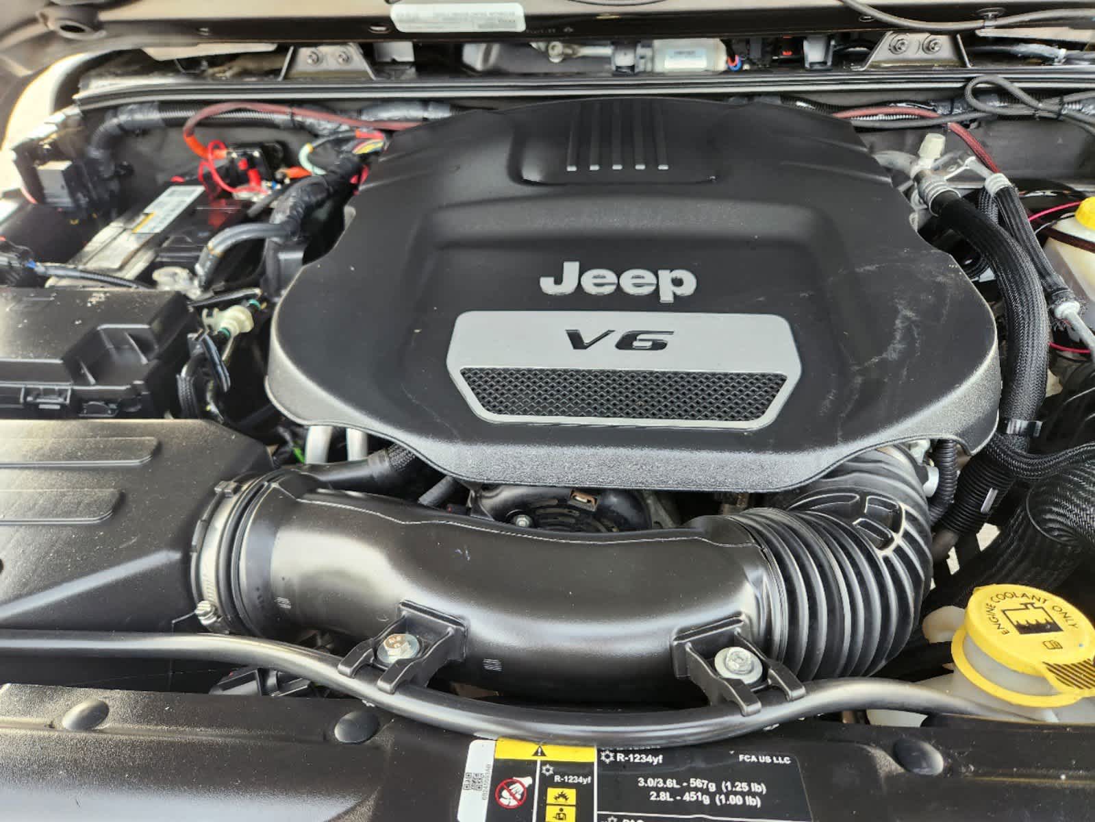 2017 Jeep Wrangler Unlimited Rubicon Recon 28